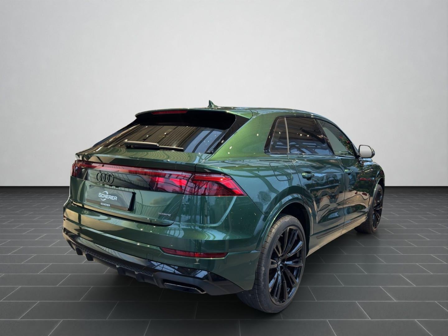 Bild über Audi Q8 SUV S line business TDI quattro 210 kW tiptronic - für weitere Informationen kontaktieren Sie den Audi Partner