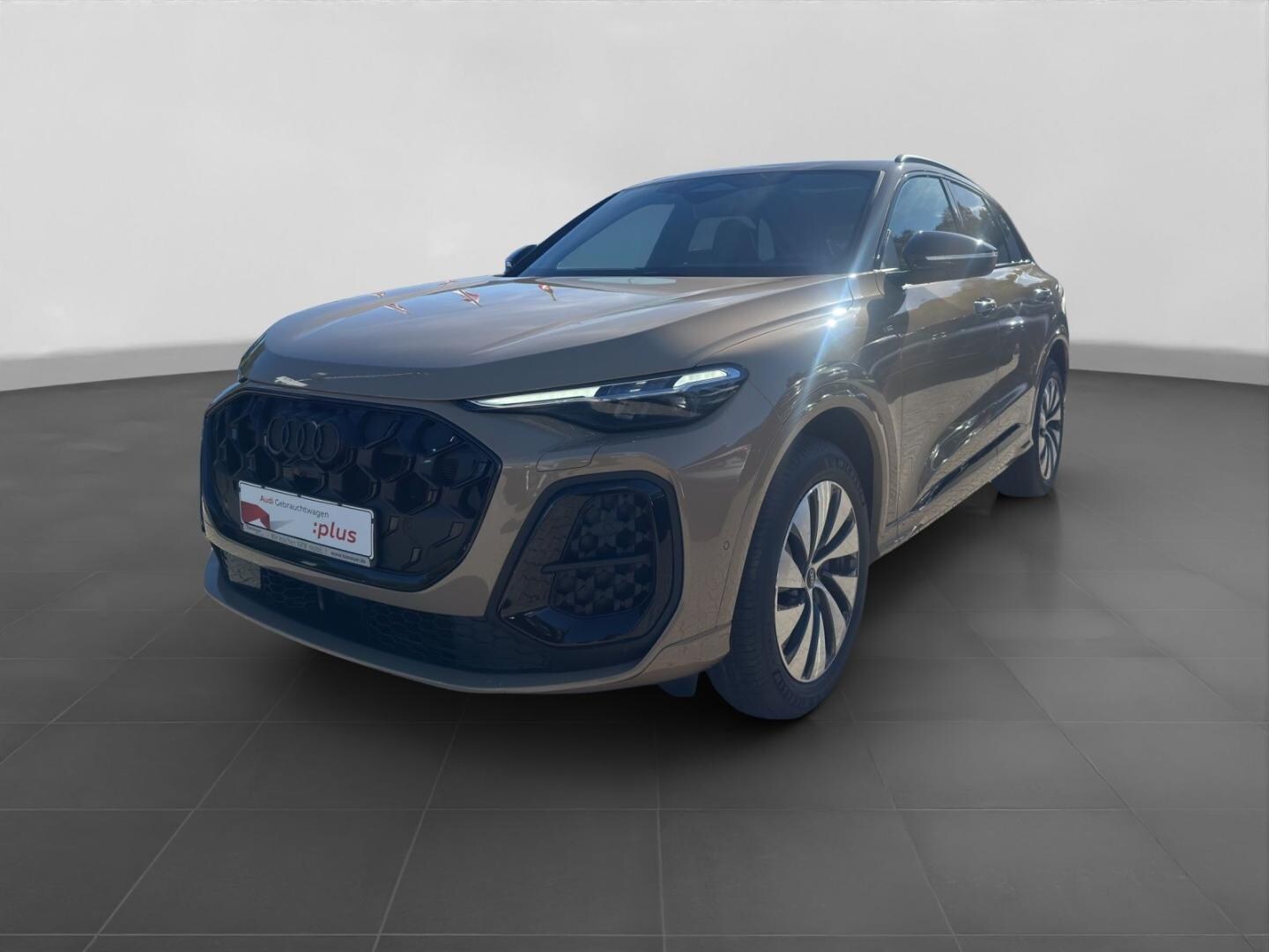 Bild über Audi Q5 SUV TFSI 150 kW S tronic - für weitere Informationen kontaktieren Sie den Audi Partner
