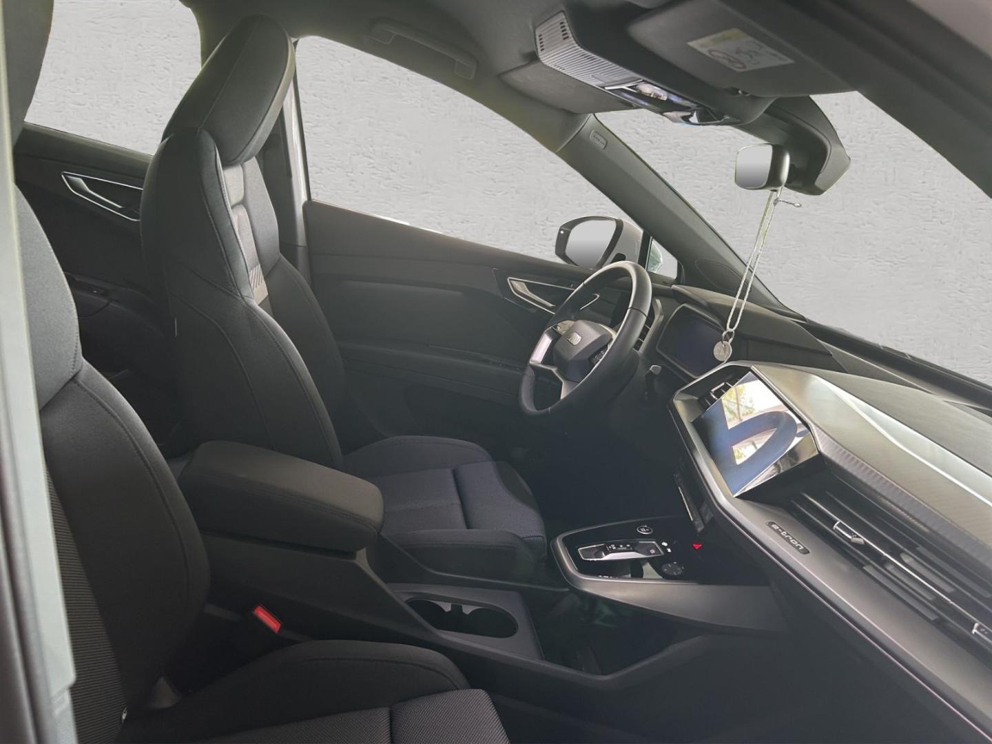 Image about Audi Q4 e-tron 45 e-tron quattro