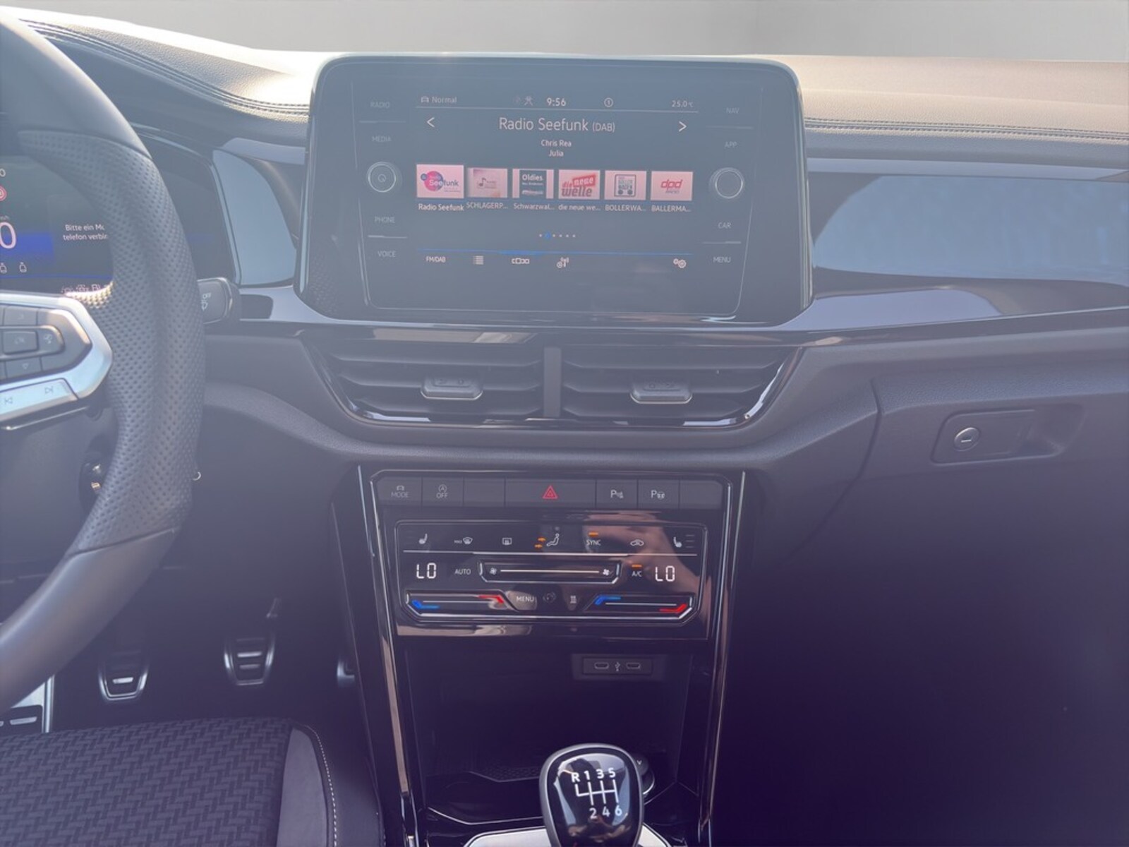 Volkswagen T-Roc Cabriolet – Bild 15