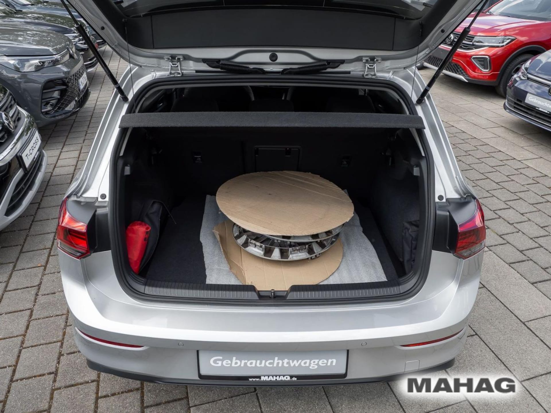 Volkswagen Golf Life