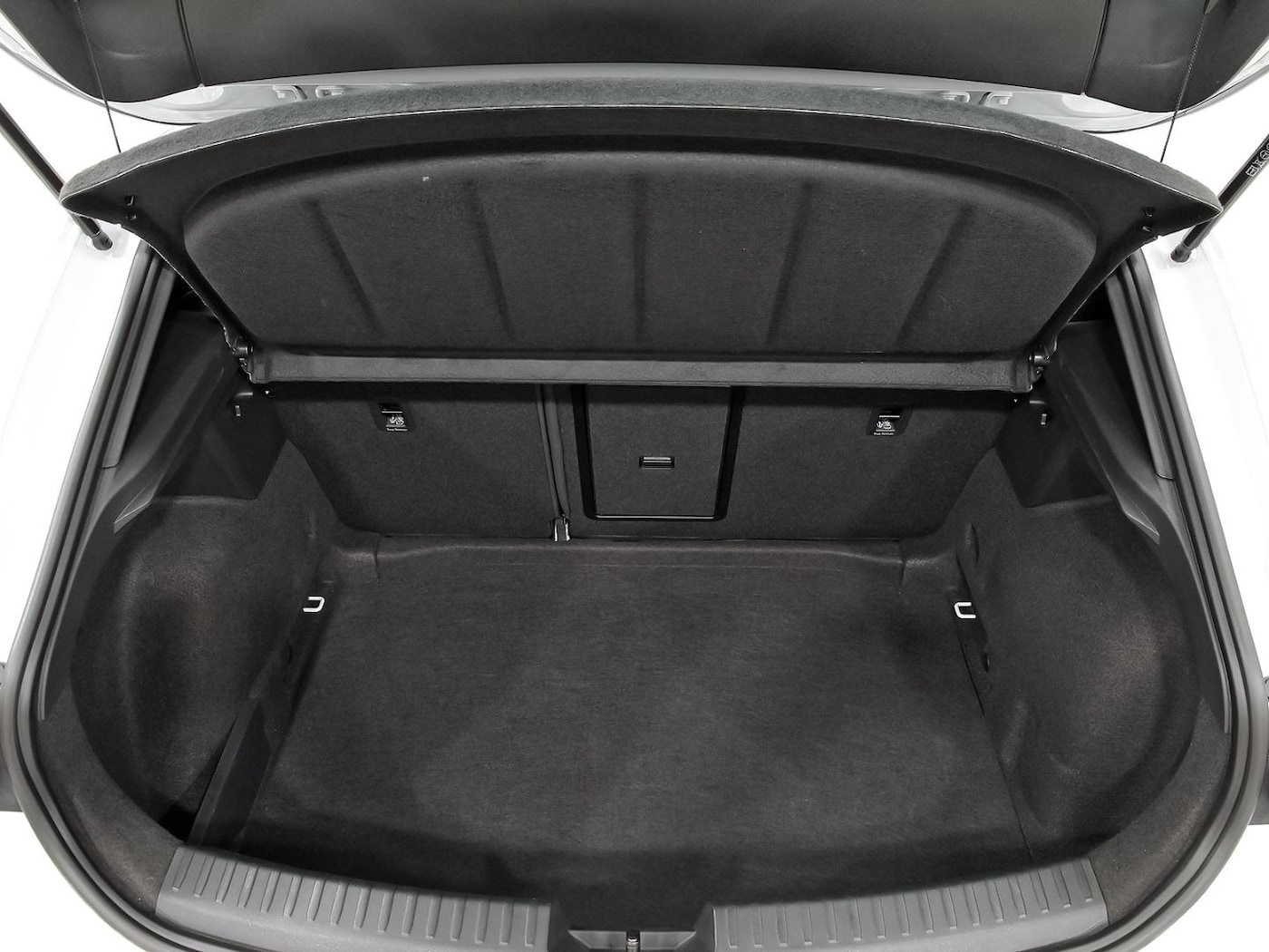 CUPRA Leon León 1.5 eTSI DSG 110 kW (150 CV) — photo 8