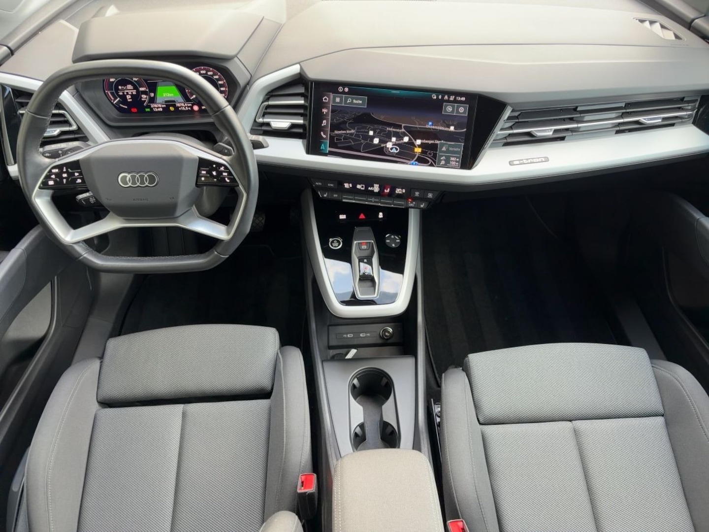 Bild über Audi Q4 e-tron 35 e-tron - für weitere Informationen kontaktieren Sie den Audi Partner