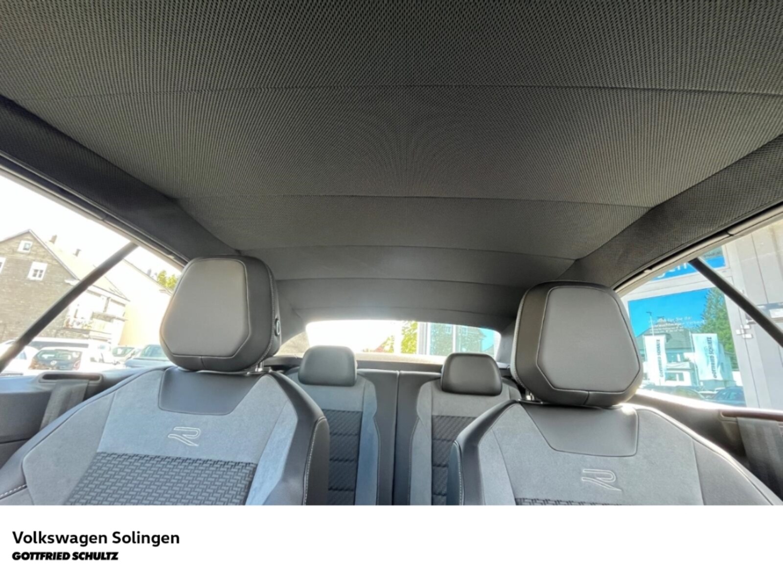 Volkswagen T-Roc Cabriolet – Bild 12