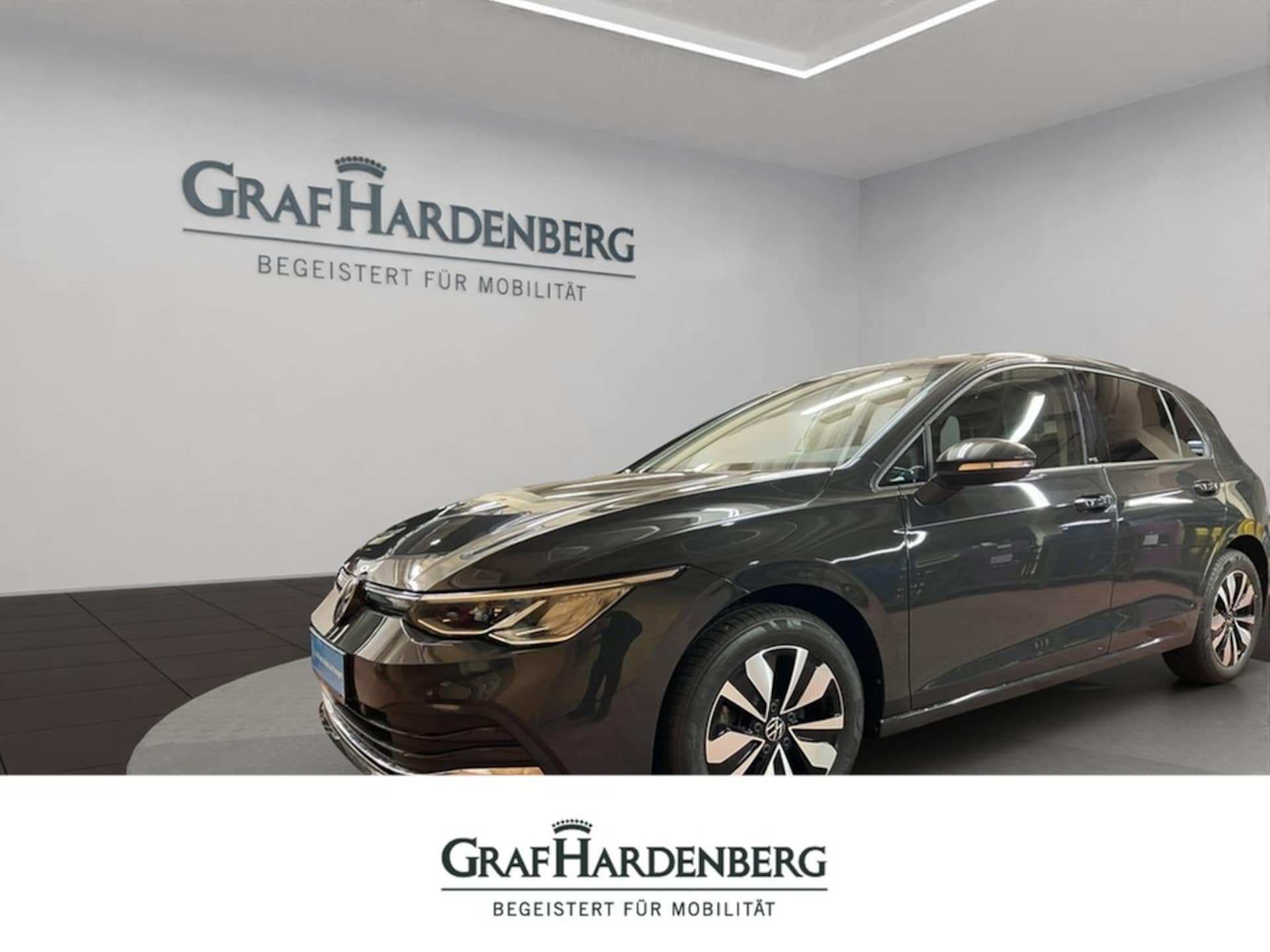 Volkswagen Golf 2024 — Golf VIII 1.0 eTSI DSG Comfortline GRA Klima