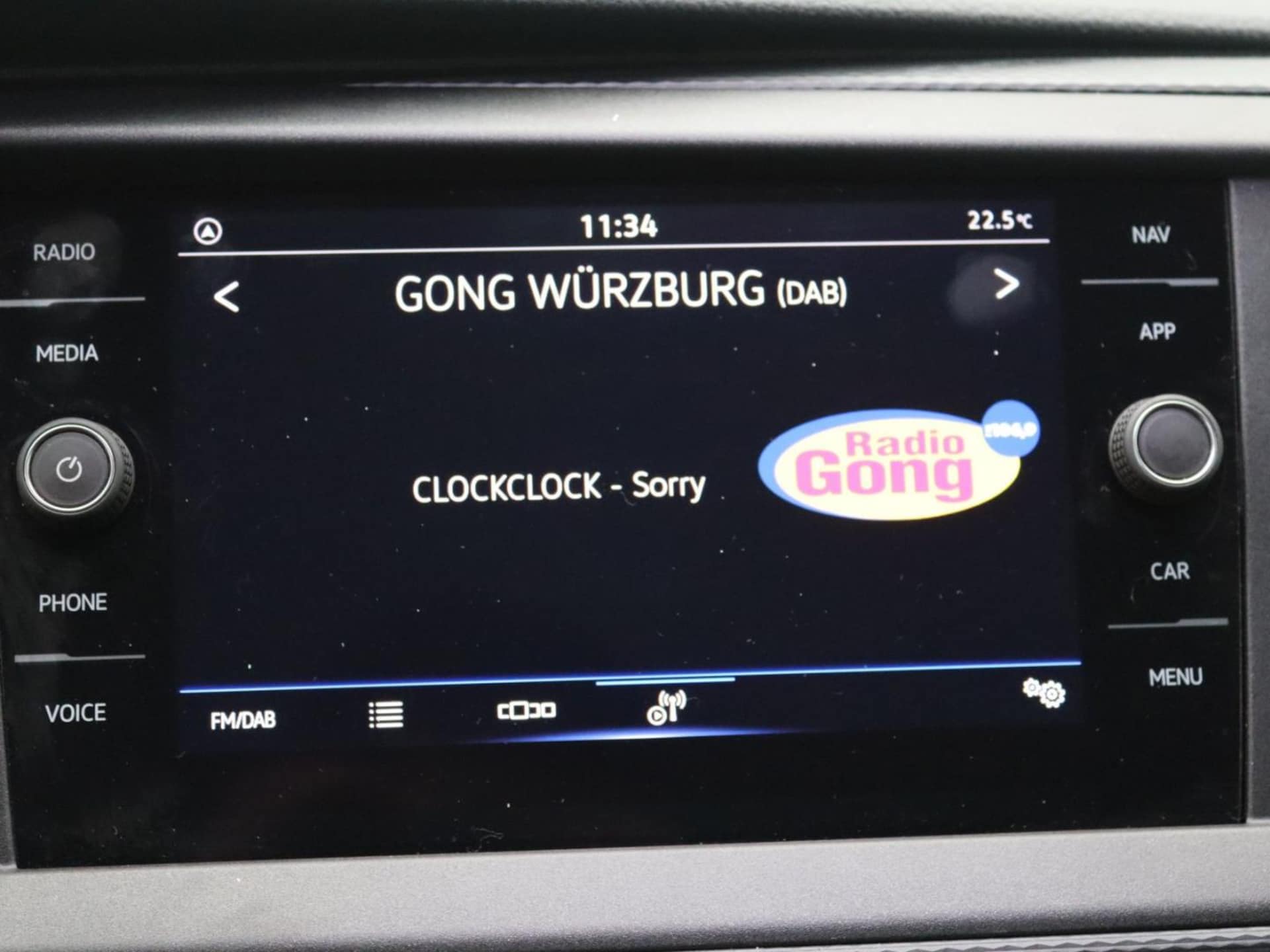 Volkswagen T6.1 Transporter Kombi langer Radstand
