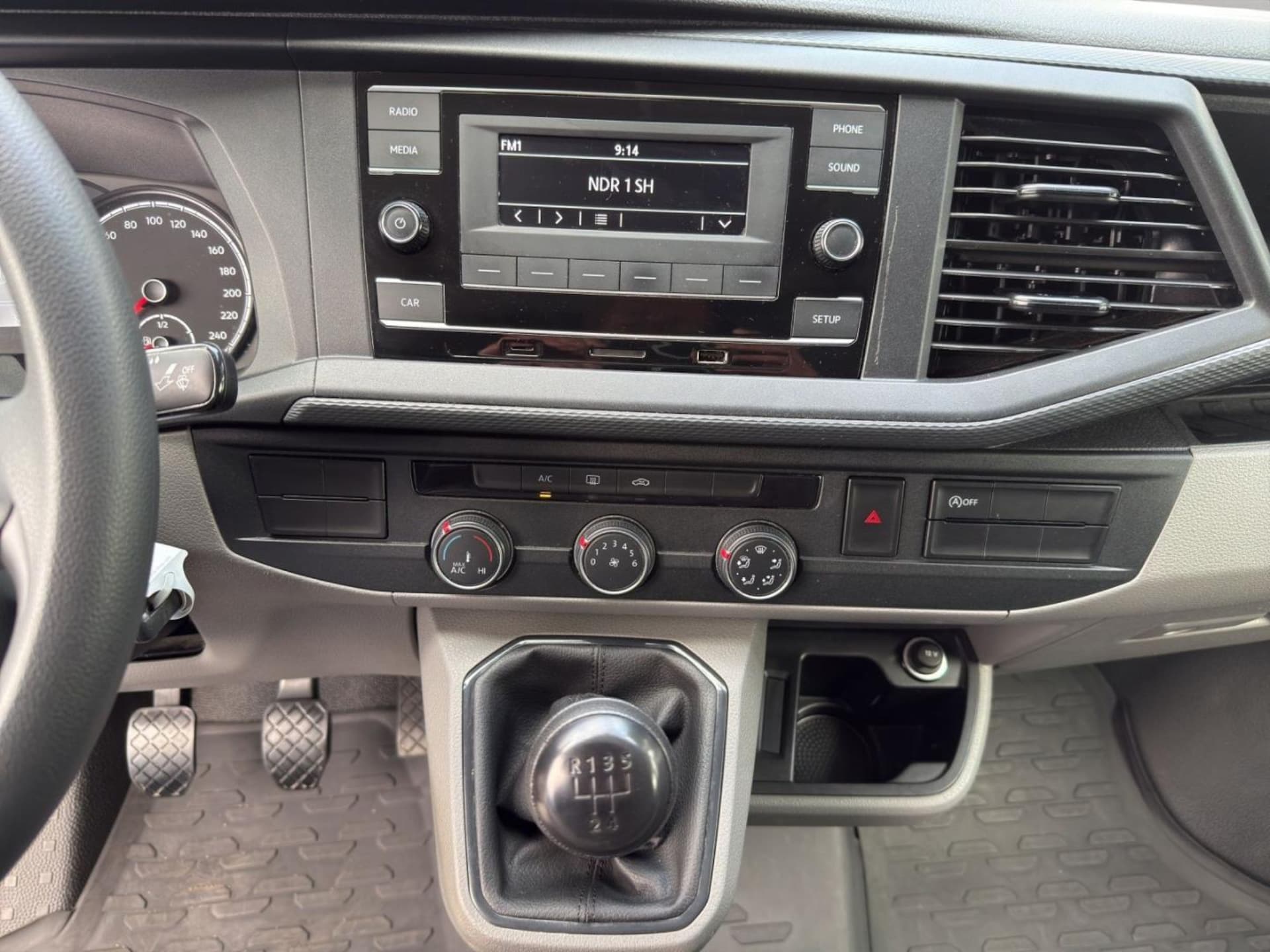 Volkswagen T6.1 Transporter Kasten kurzer Radstand