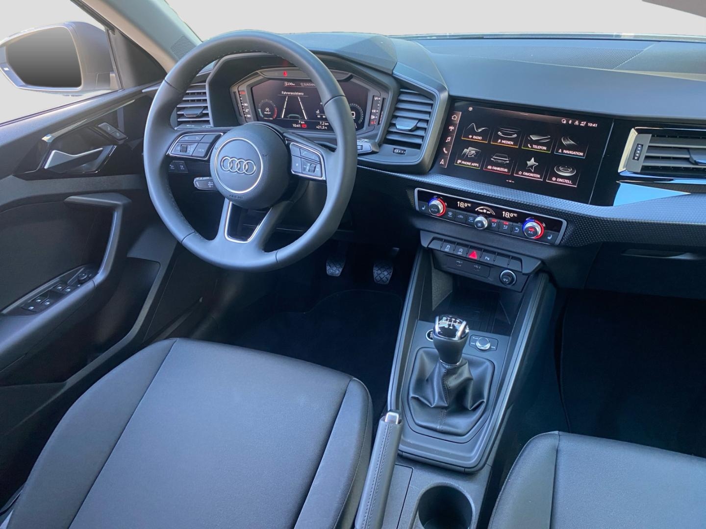 Bild über Audi A1 Sportback 25 TFSI Schaltgetriebe - für weitere Informationen kontaktieren Sie den Audi Partner