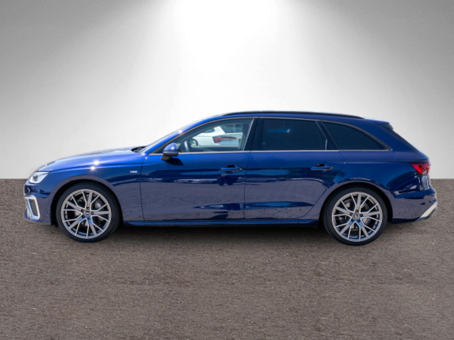 Audi A4 Avant S line