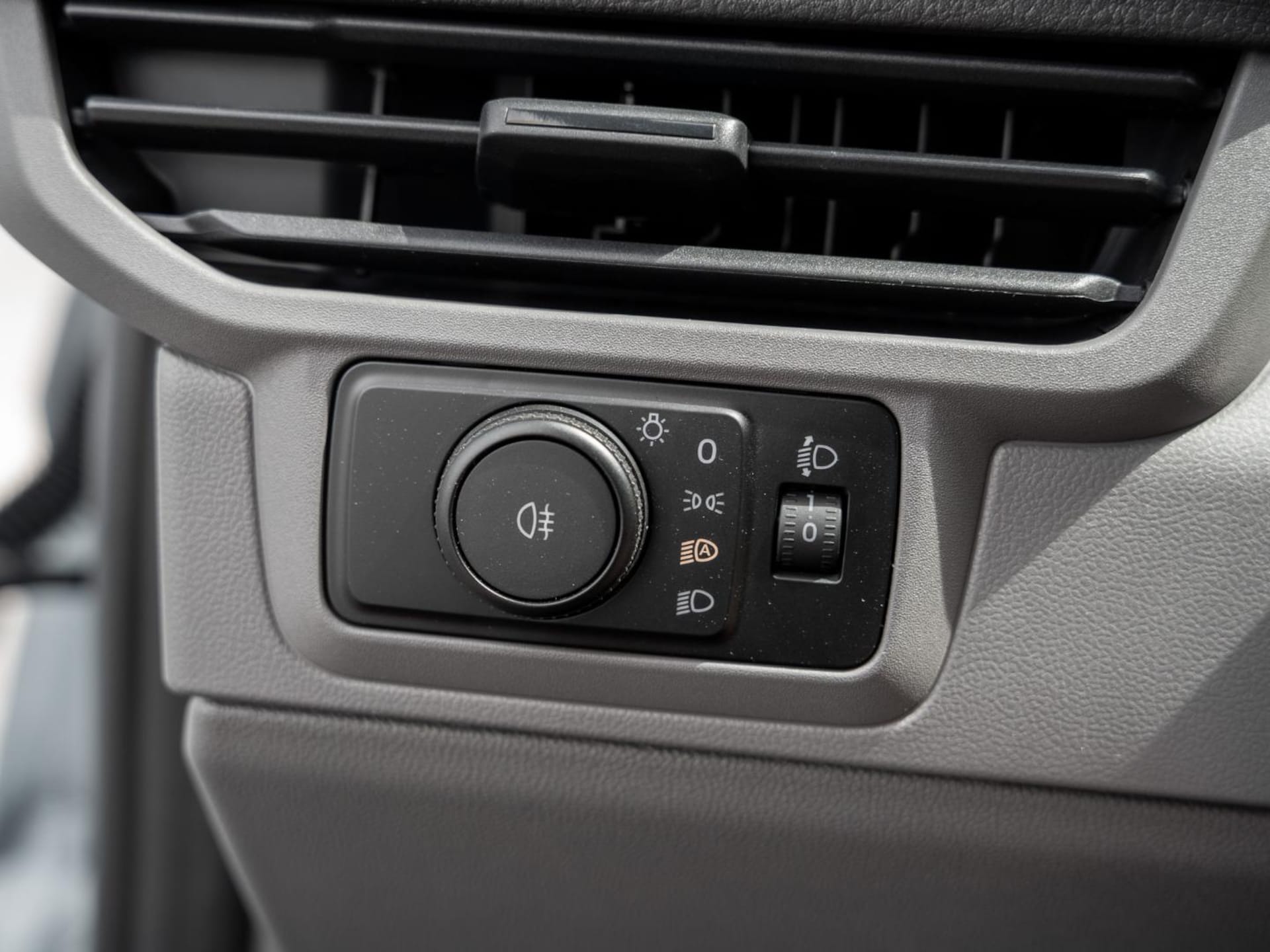 Volkswagen Transporter Kasten kurzer Radstand