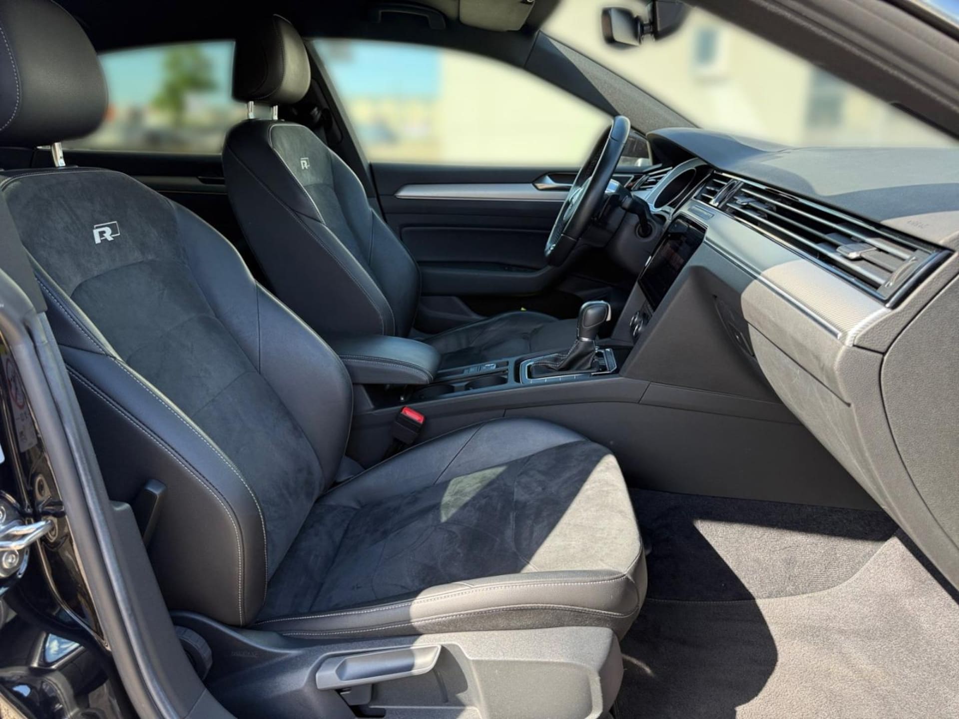 Volkswagen Arteon R-Line