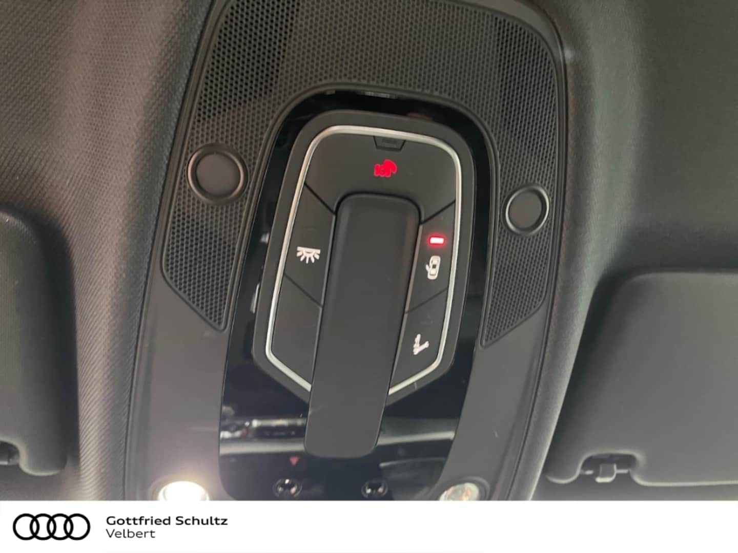 Bild über Audi A4 Avant S line 40 TFSI S tronic - für weitere Informationen kontaktieren Sie den Audi Partner