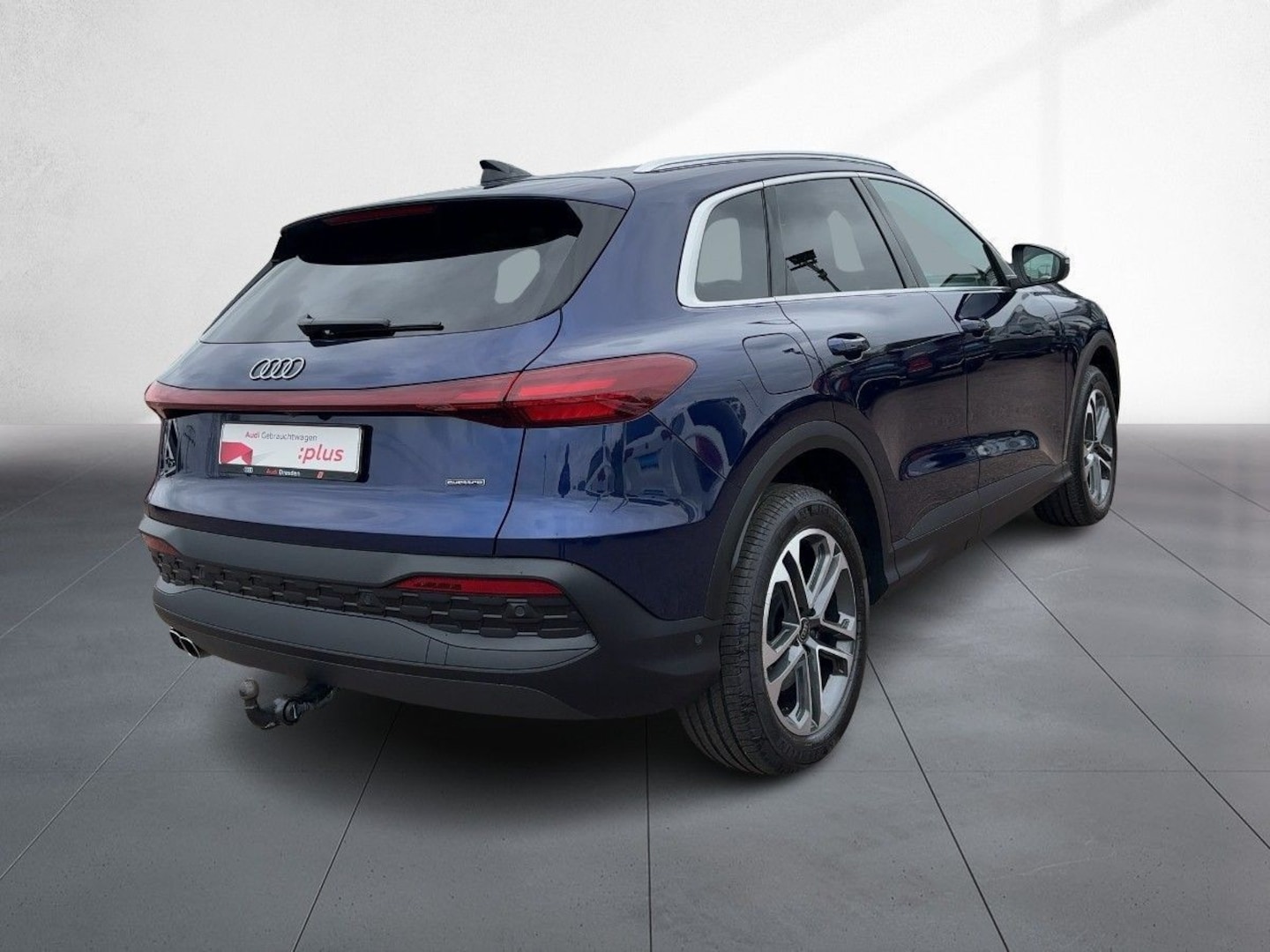 Bild über Audi Q5 SUV TDI quattro 150 kW S tronic - für weitere Informationen kontaktieren Sie den Audi Partner