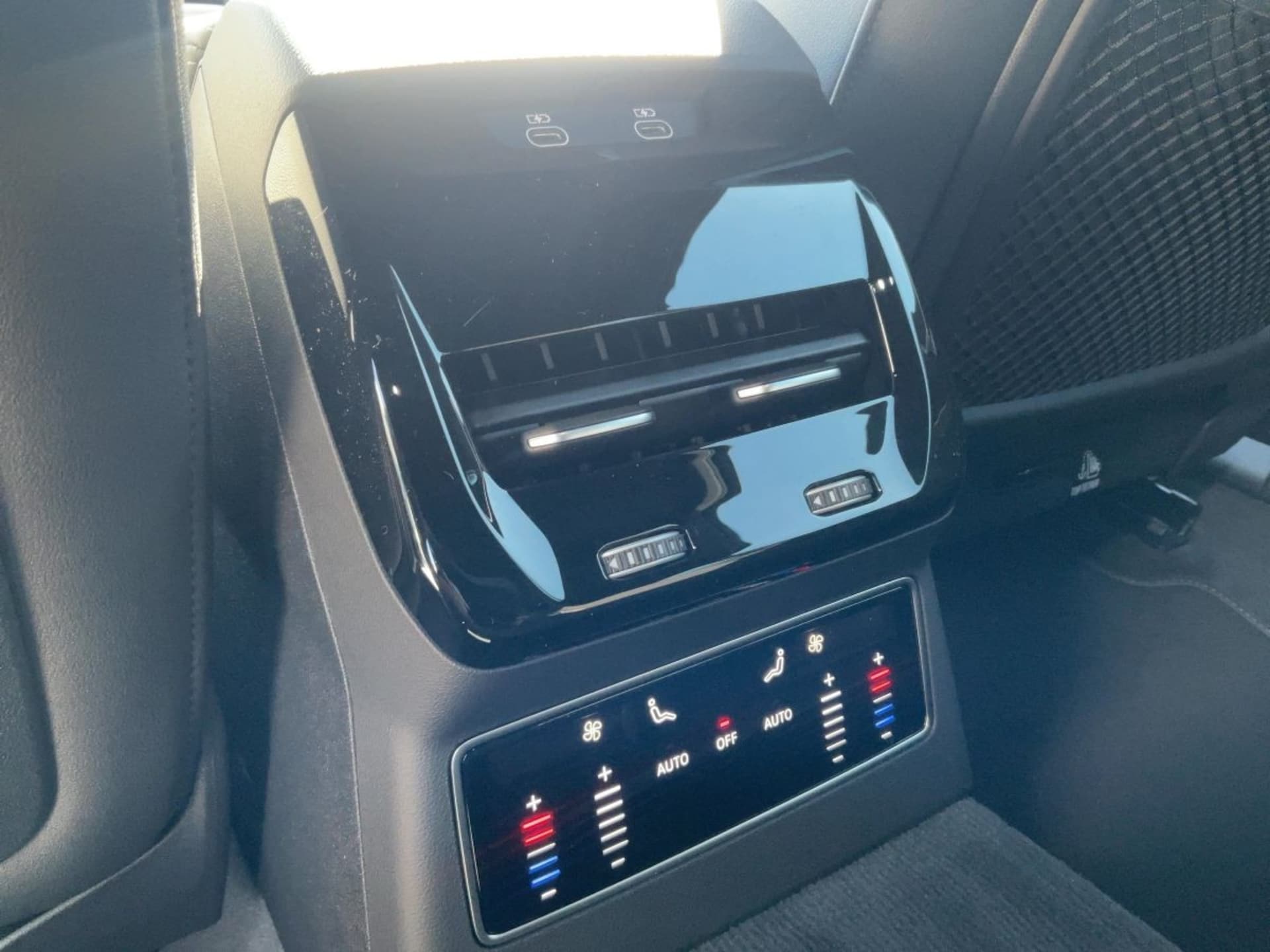 Audi A6 Avant edition one