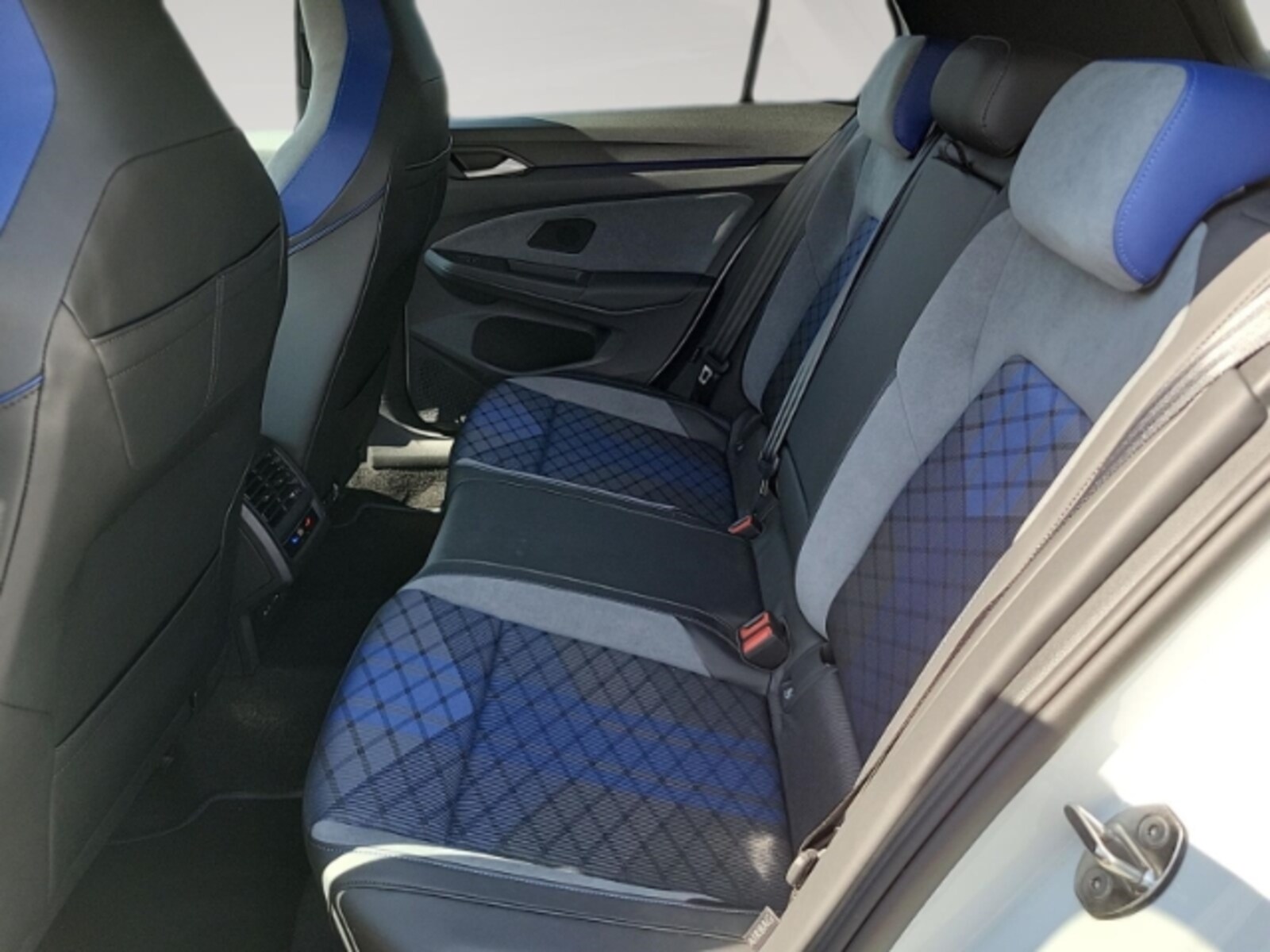 Volkswagen Golf – Bild 11