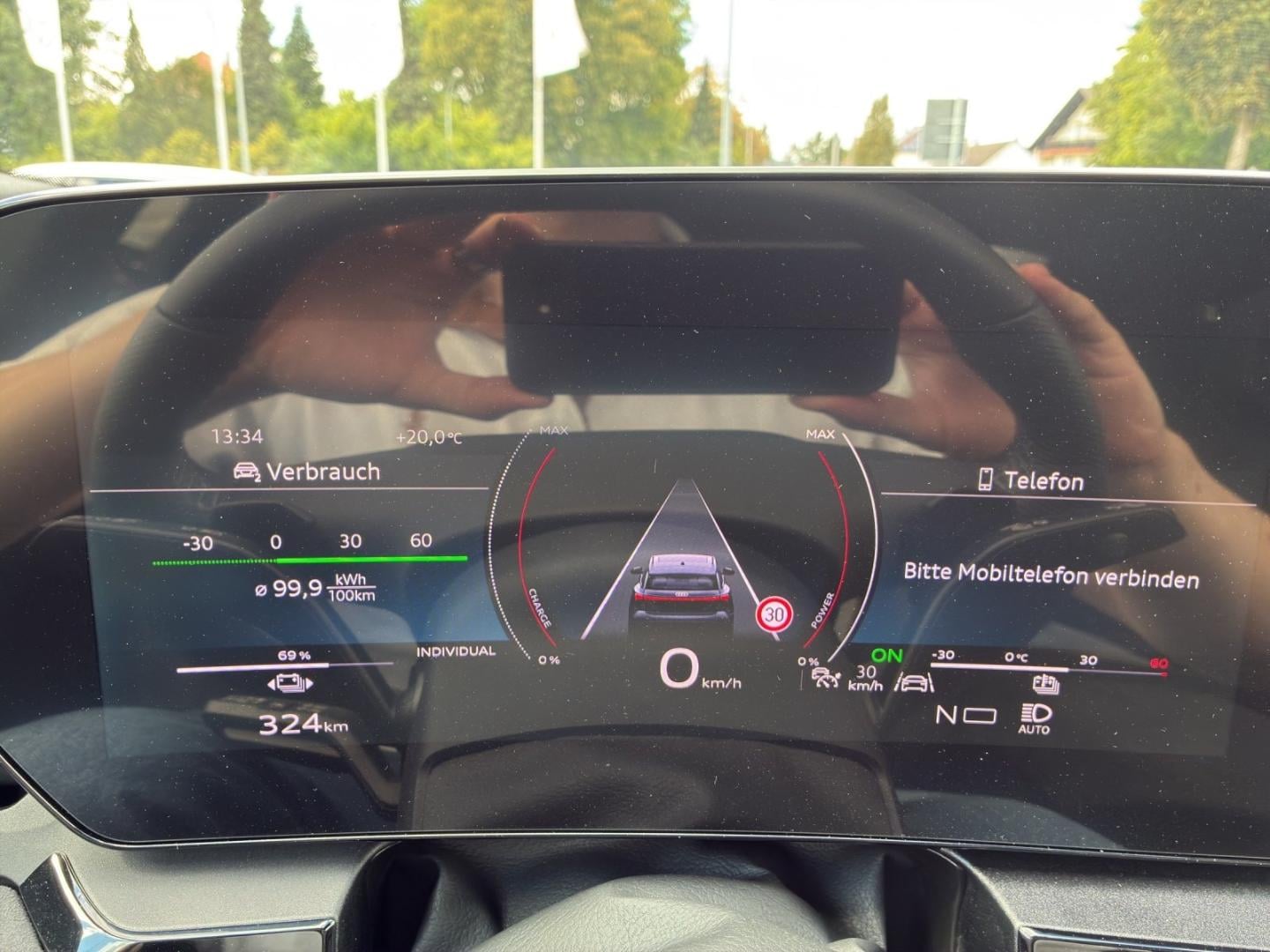 Bild über Audi Q6 SUV e-tron e-tron performance - für weitere Informationen kontaktieren Sie den Audi Partner