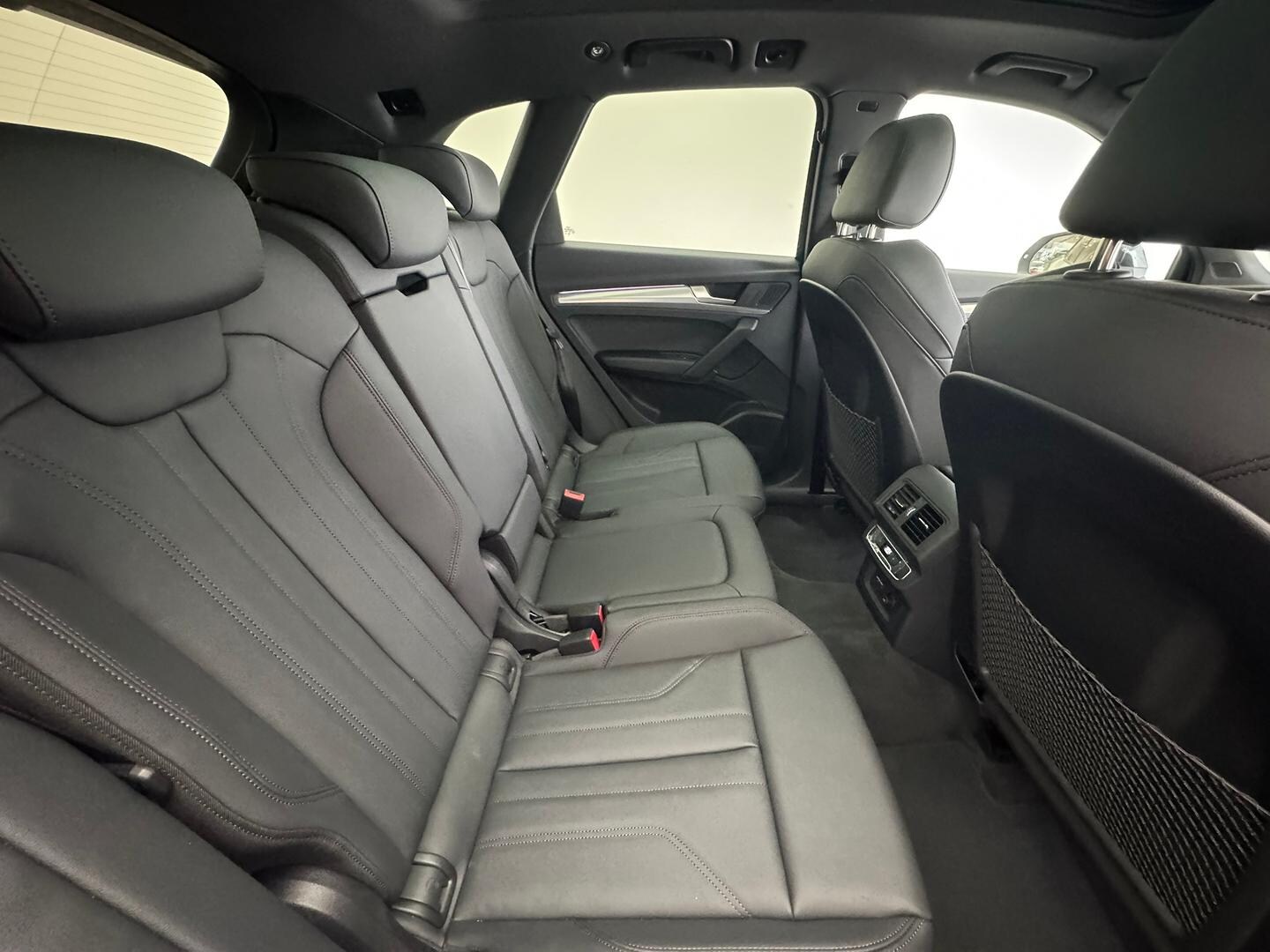 Image about Audi Q5 Sport 40 TDI quattro S tronic