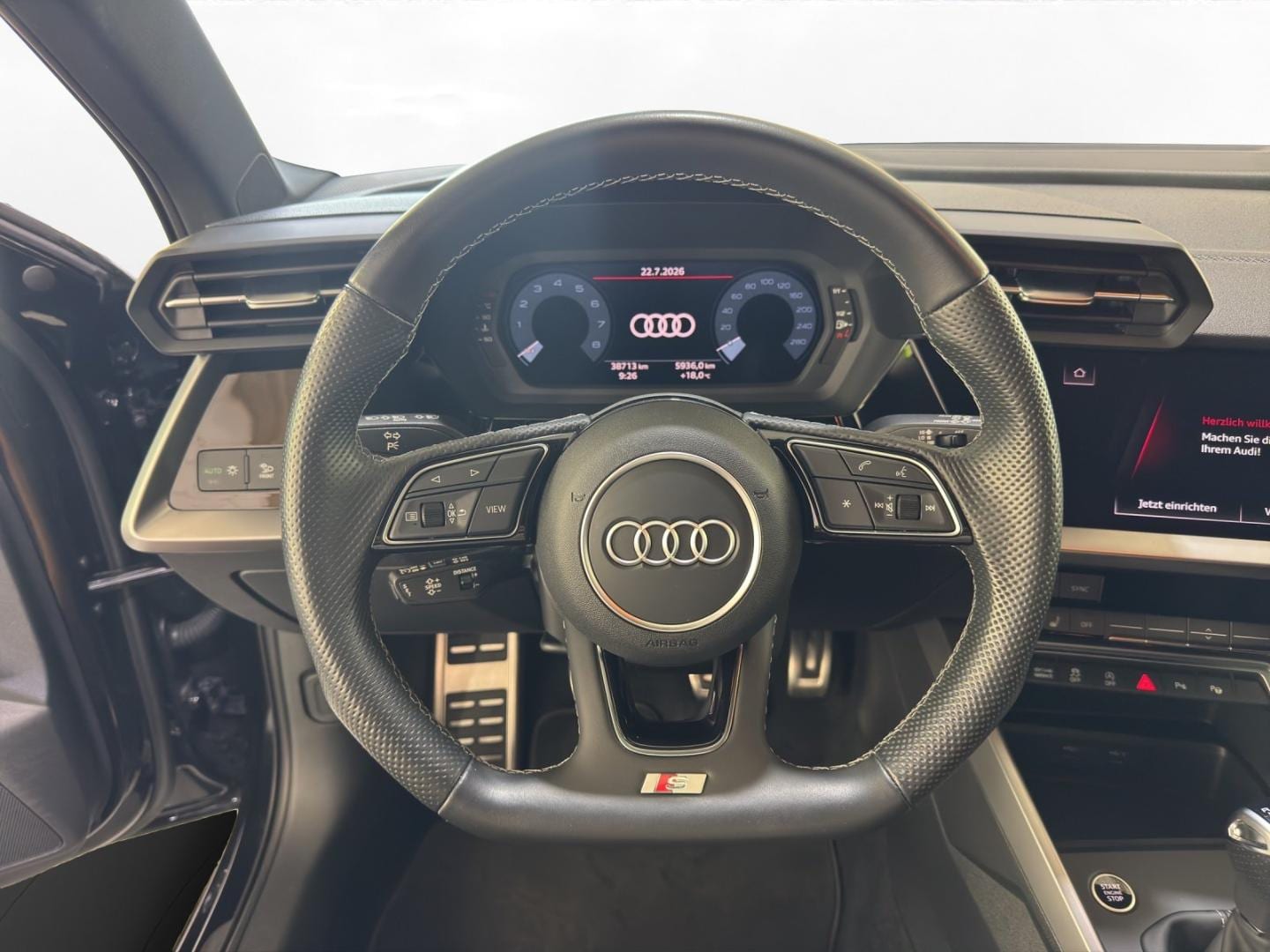 Bild über Audi A3 Sportback S line 35 TFSI Schaltgetriebe - für weitere Informationen kontaktieren Sie den Audi Partner