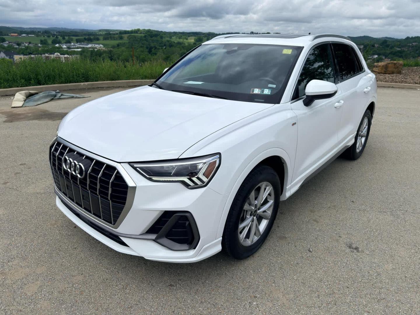 2024 Audi Q3 45 TFSI S Line Premium quattro's photo