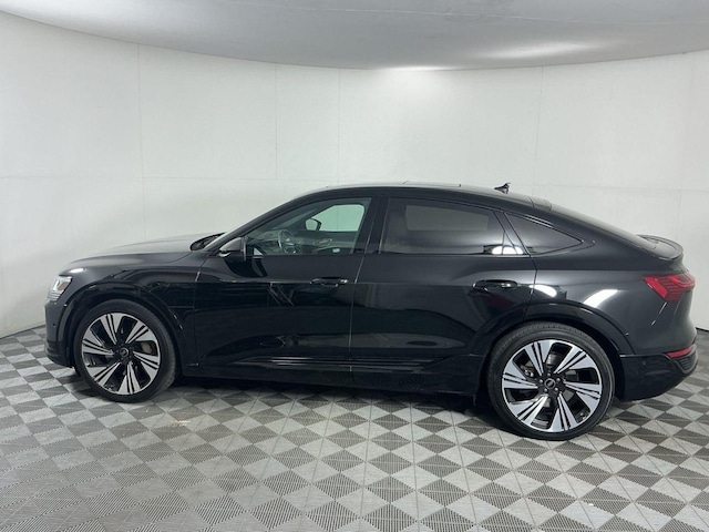 2024 Audi Q8 Sportback e-tron