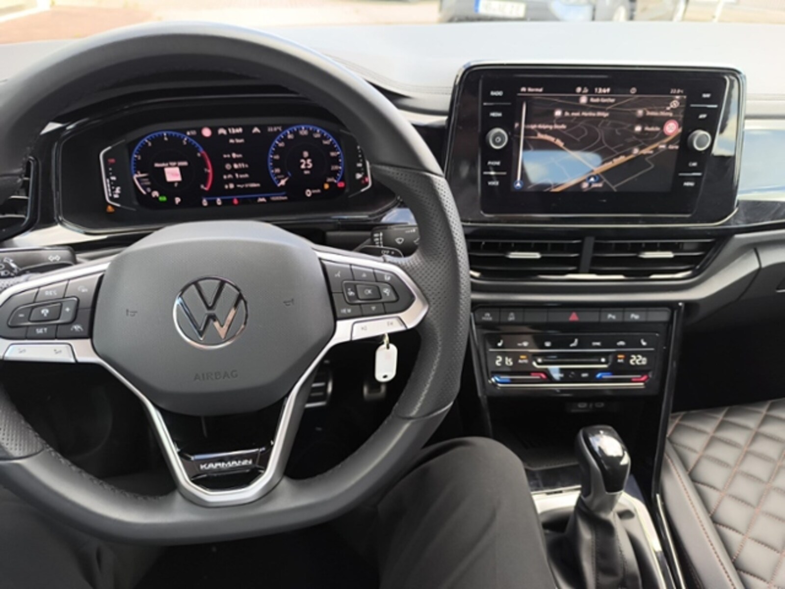 Volkswagen T-Roc Cabriolet – Bild 16
