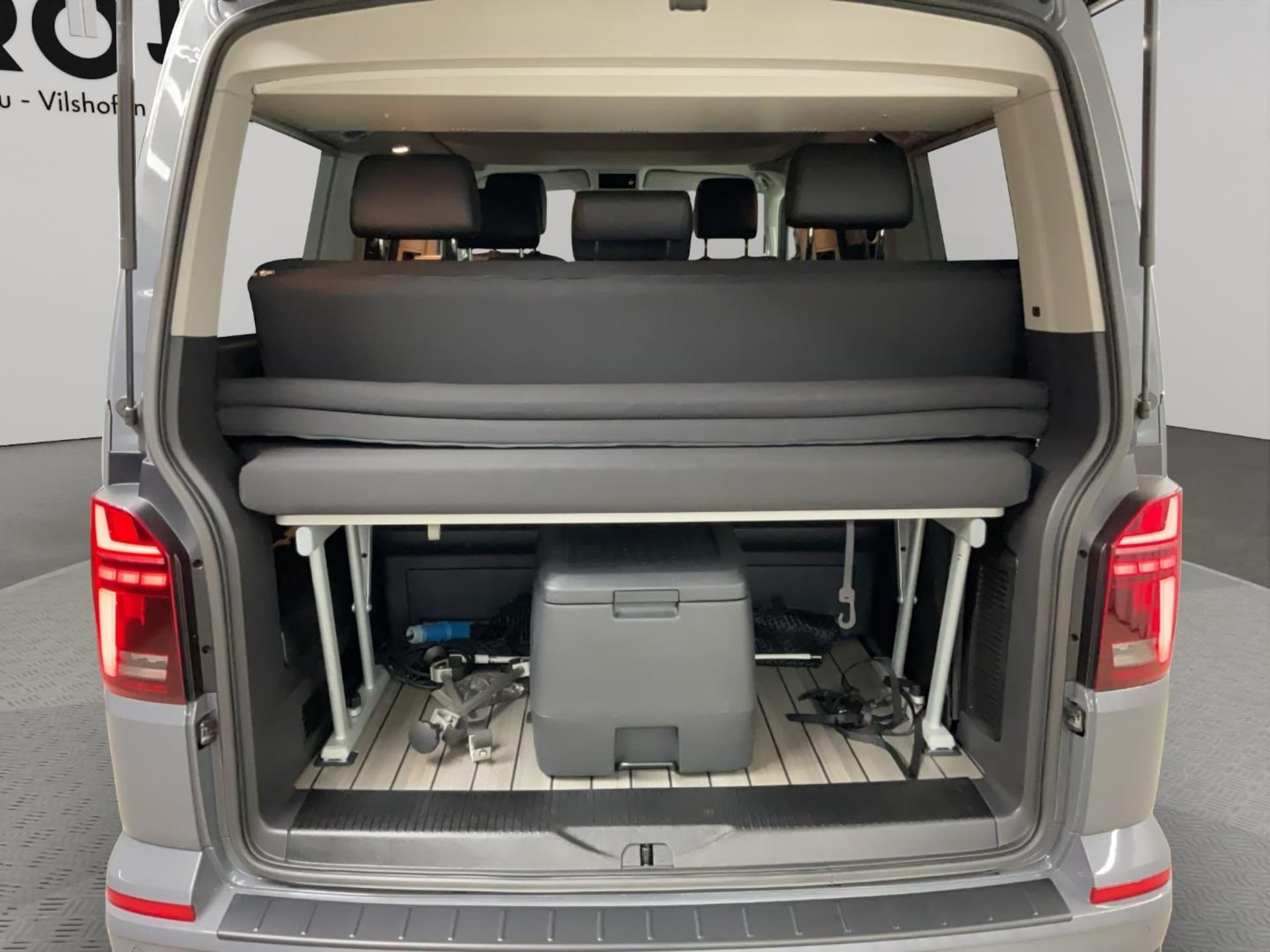 Volkswagen T6.1 California Beach