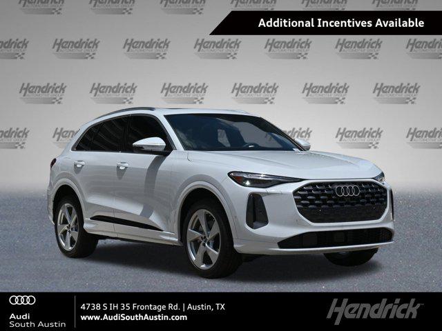 2025 Audi Q5 40 Premium Plus's photo