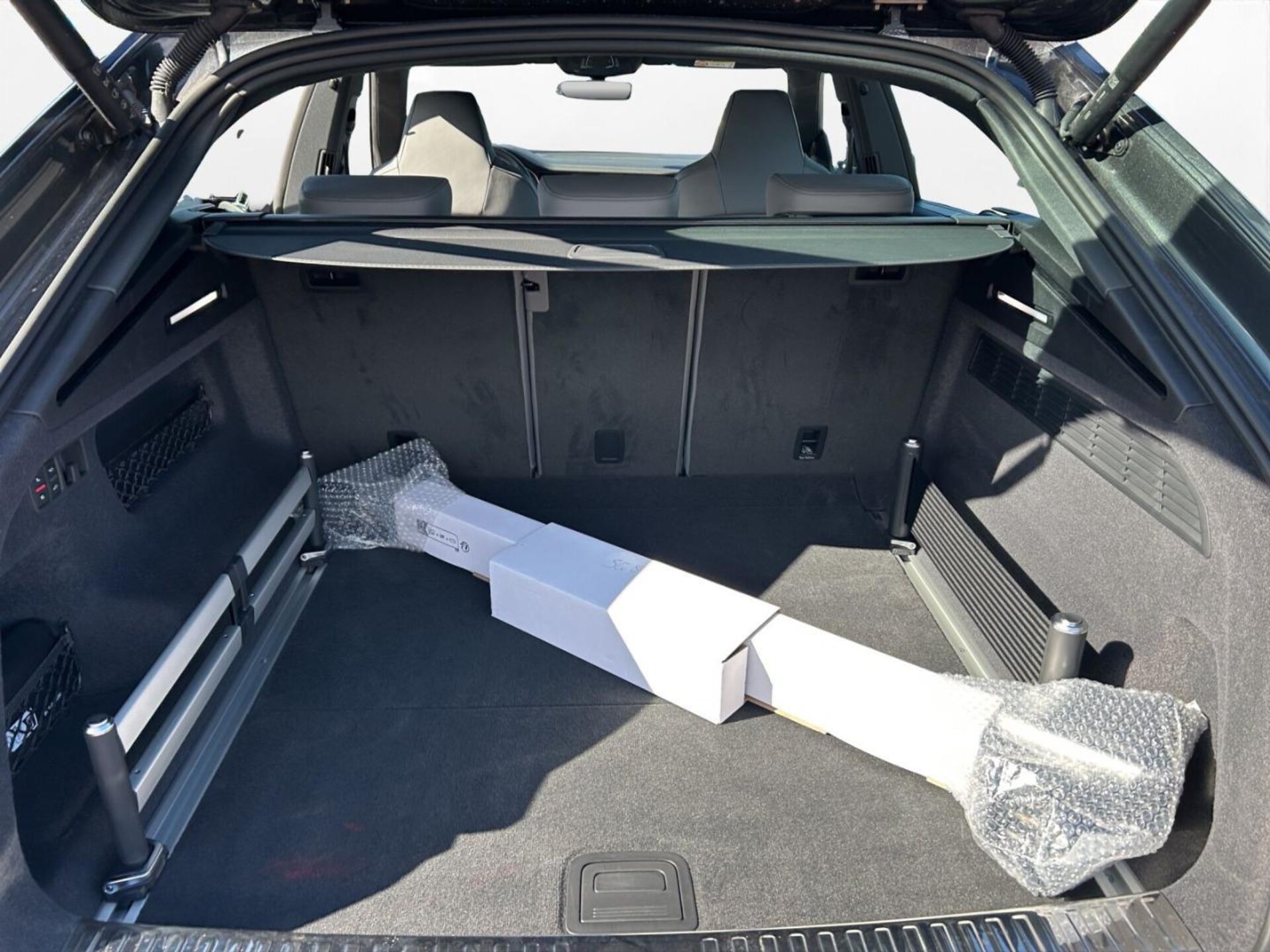 Audi SQ8 SUV