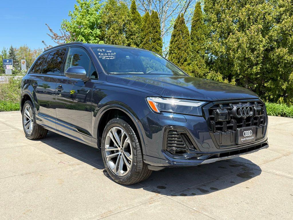 2026 Audi Q7 45 Premium quattro Tiptronic's photo