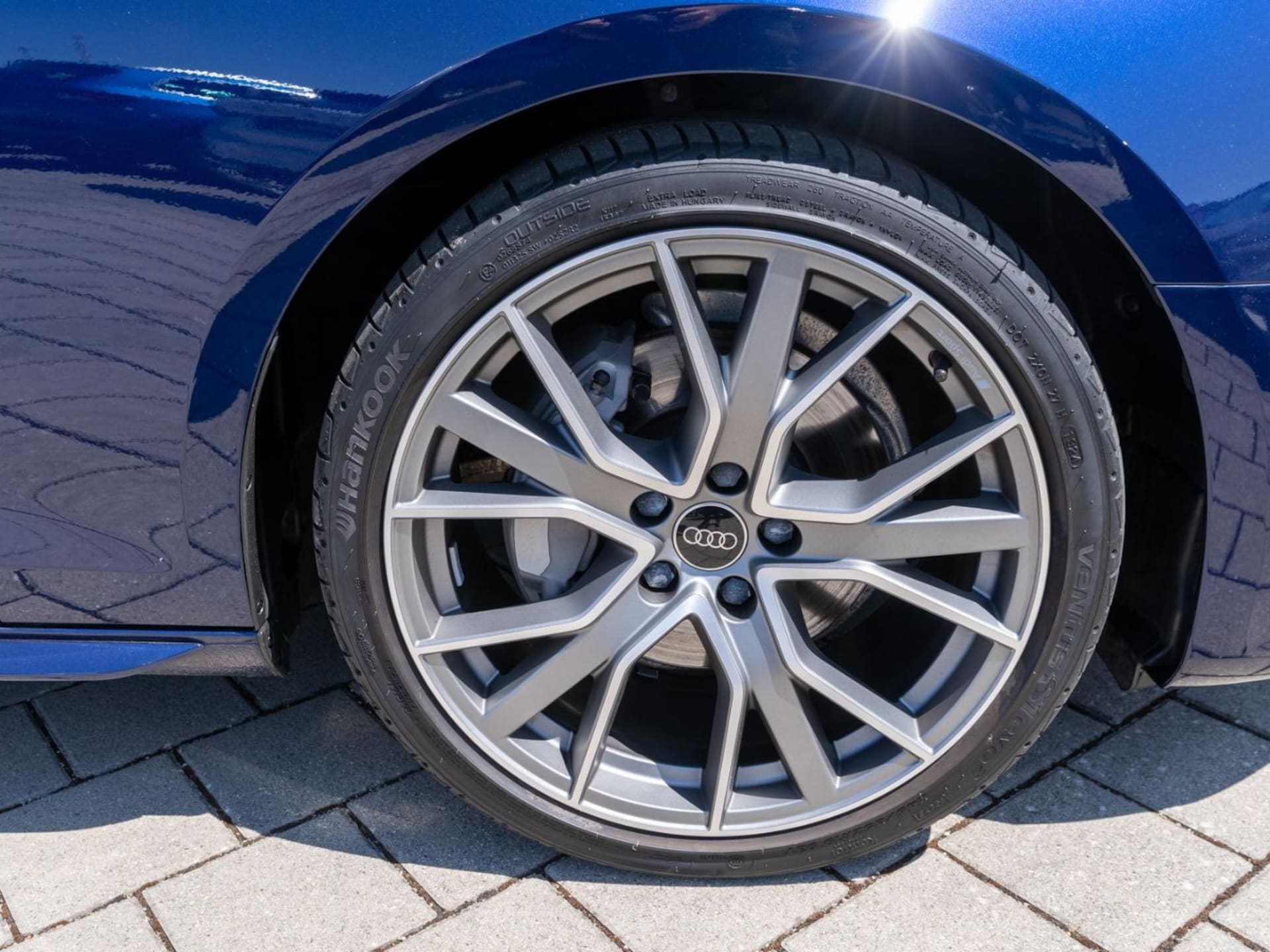 Audi A4 Avant S line