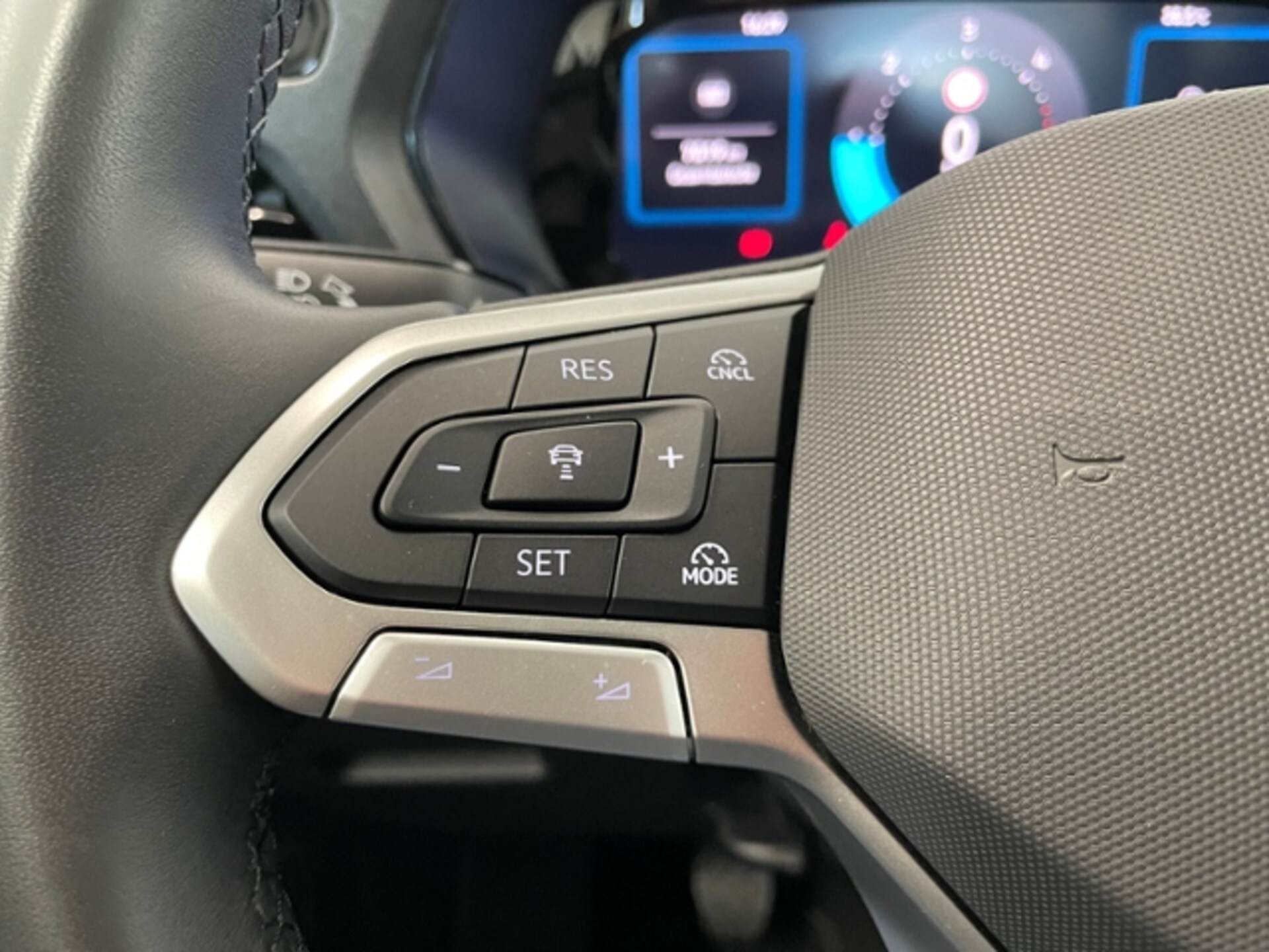 Volkswagen Caddy Basis-Modell
