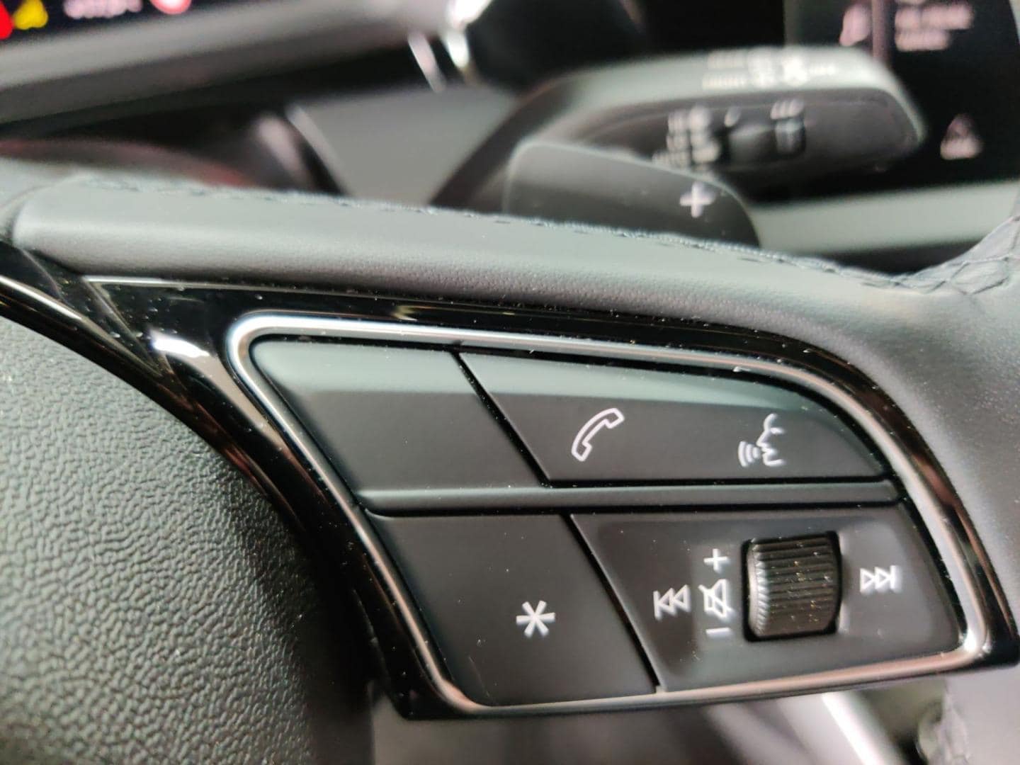 Bild über Audi A3 allstreet 35 TFSI S tronic - für weitere Informationen kontaktieren Sie den Audi Partner