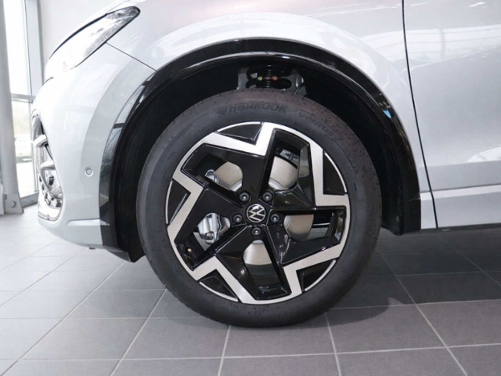 Volkswagen Tiguan – Bild 12