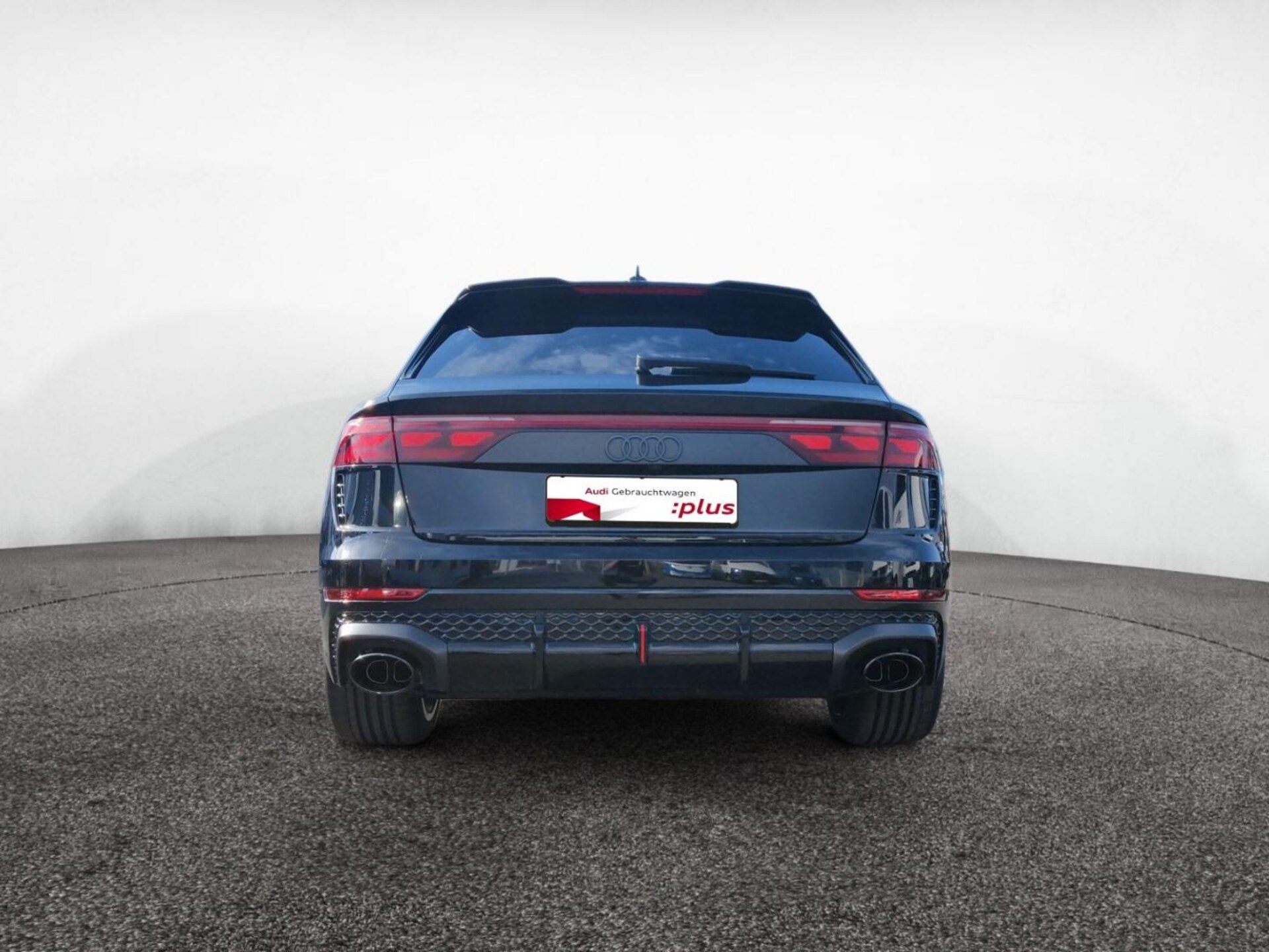 Audi RS Q8 SUV performance