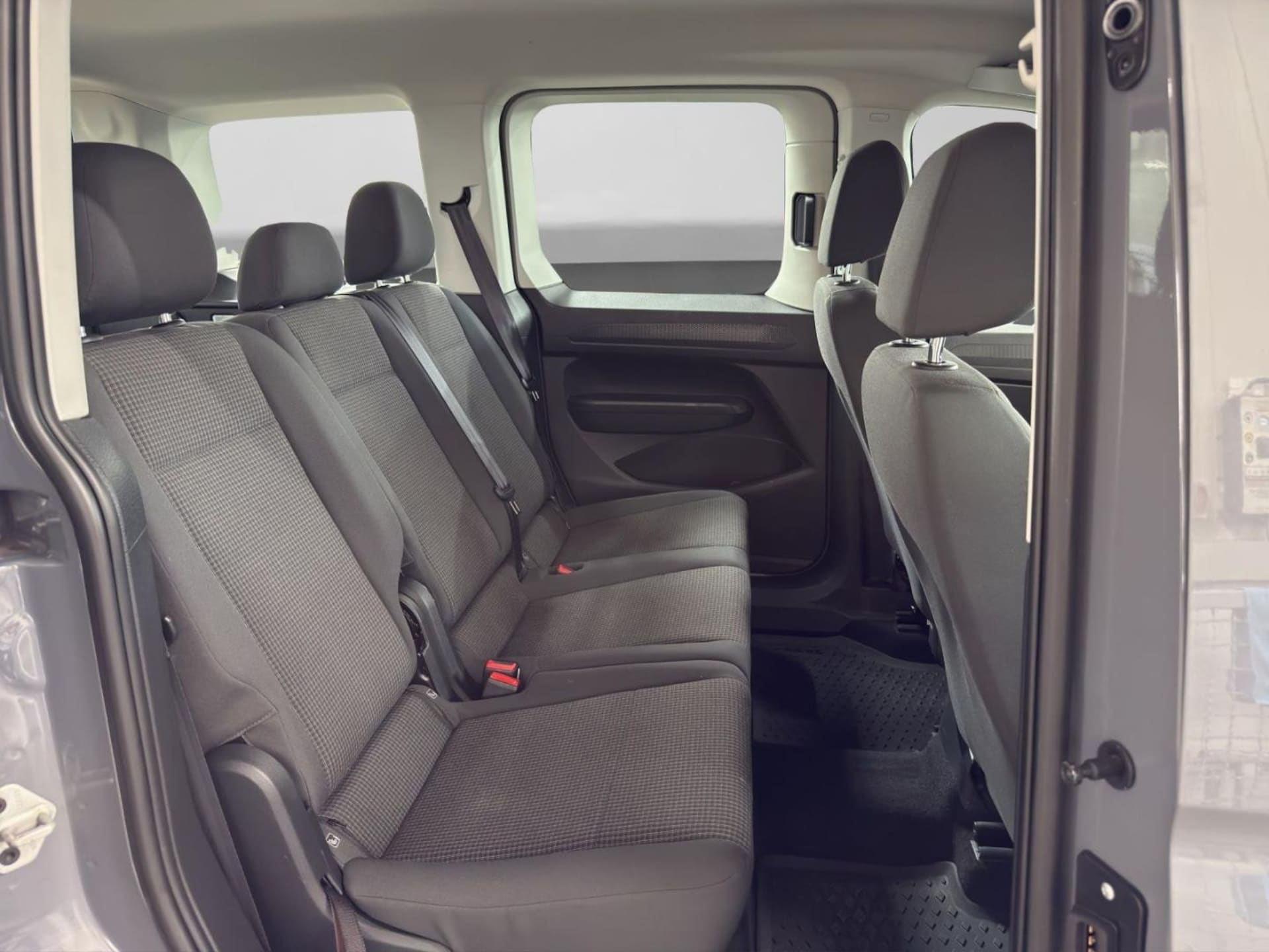 Volkswagen Caddy Kombi Basis-Modell