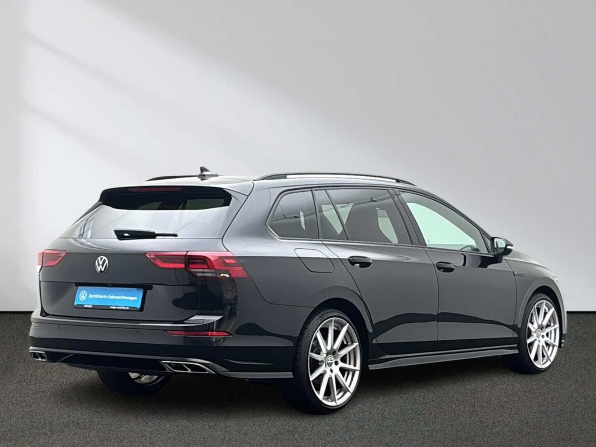 Volkswagen Golf Variant R-Line