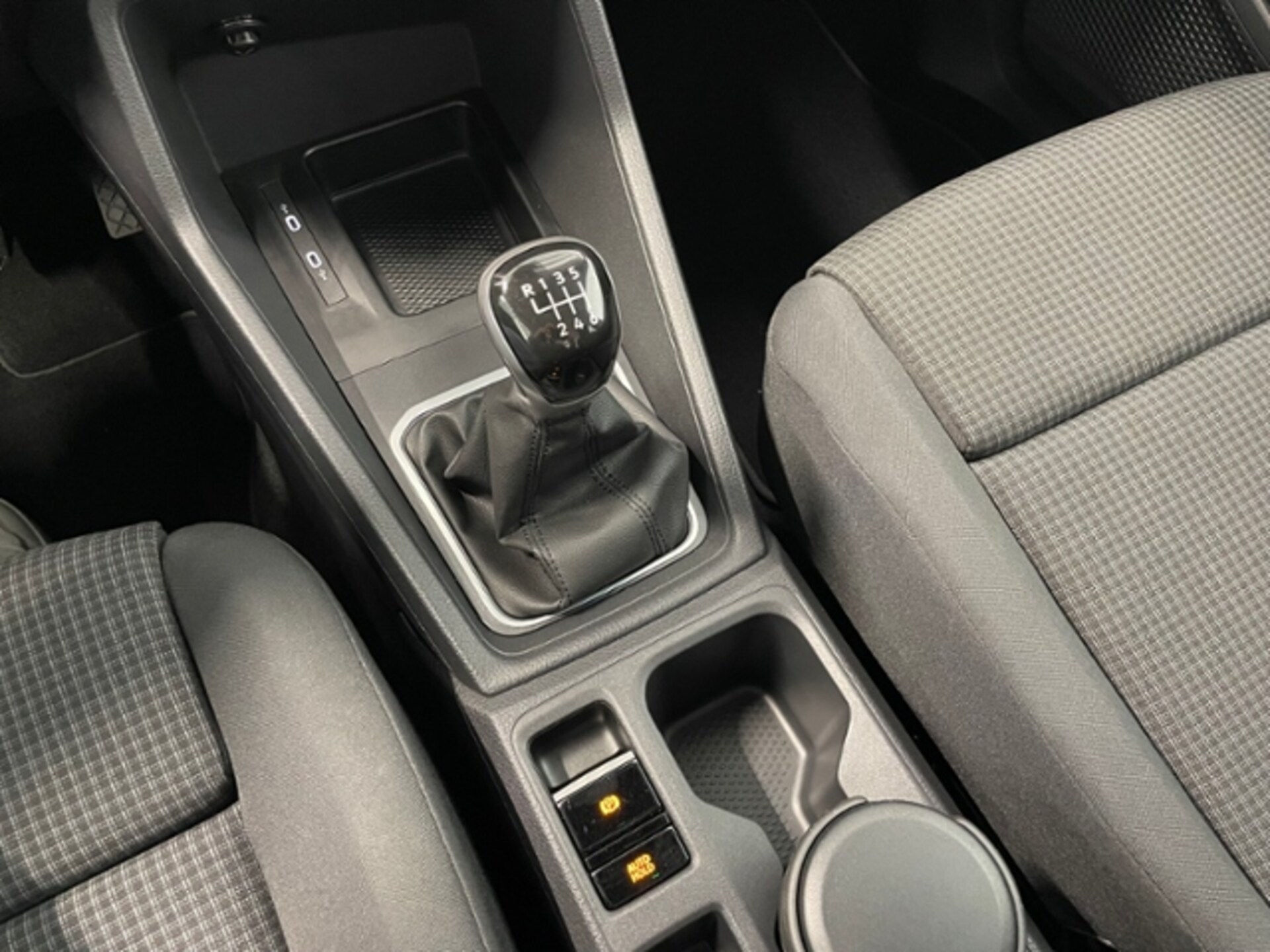 Volkswagen Caddy Basis-Modell