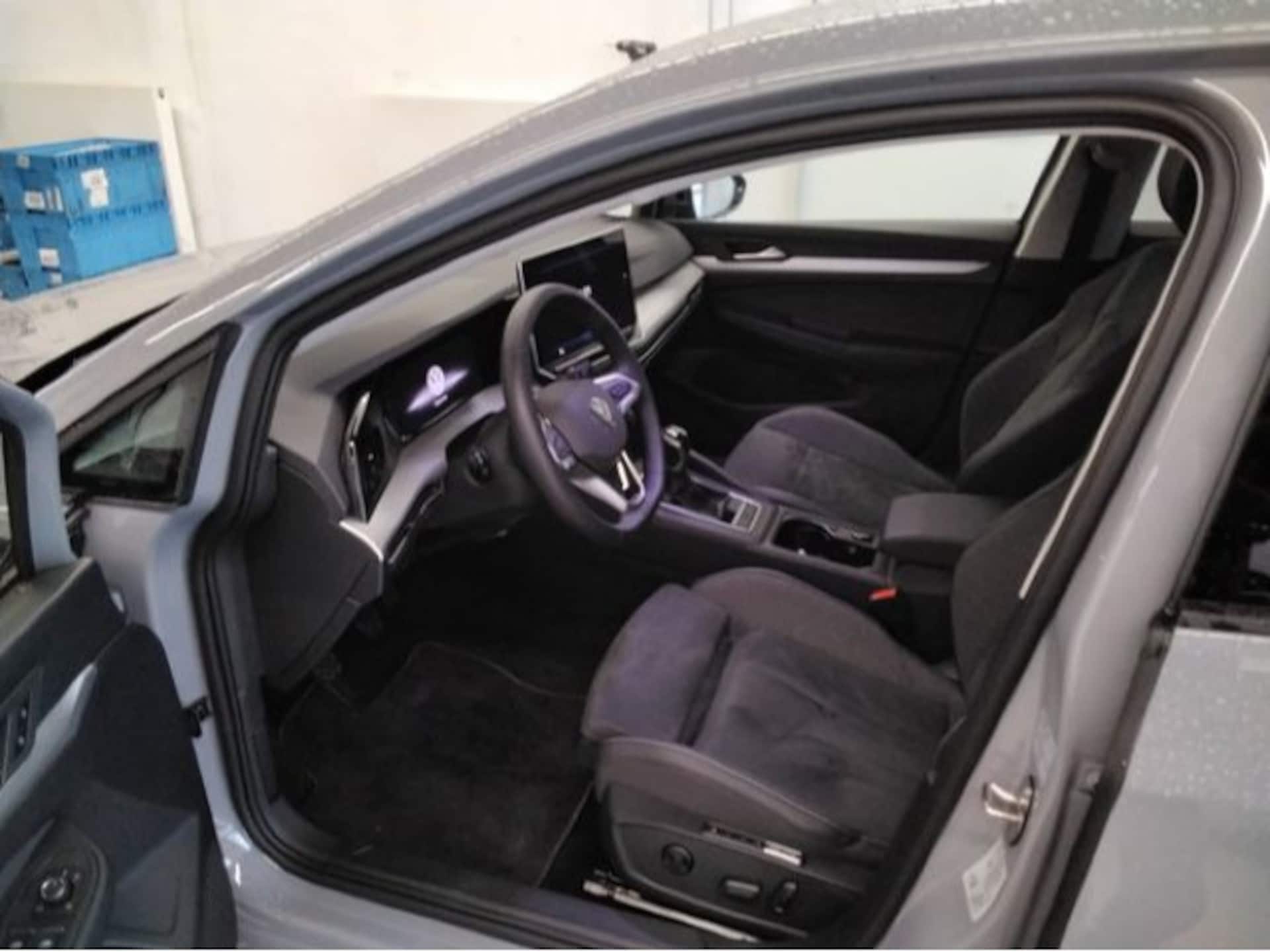 Volkswagen Golf Life