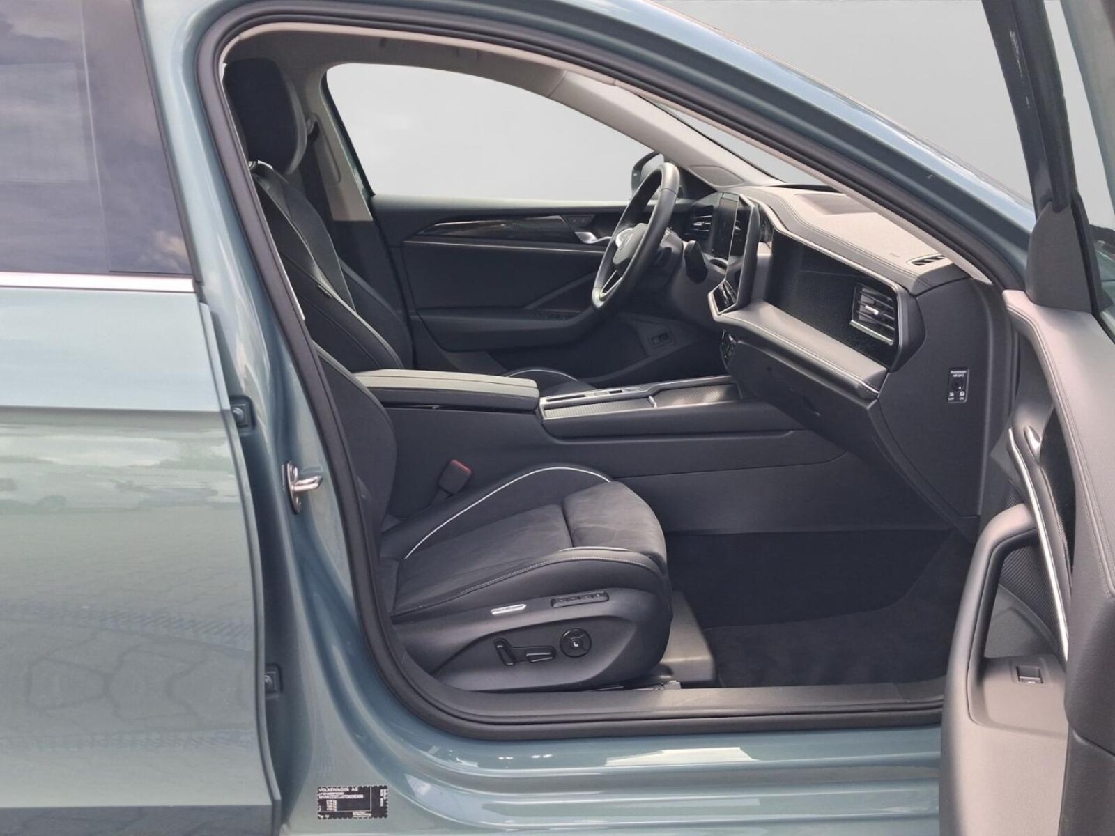 Volkswagen Passat – Bild 4