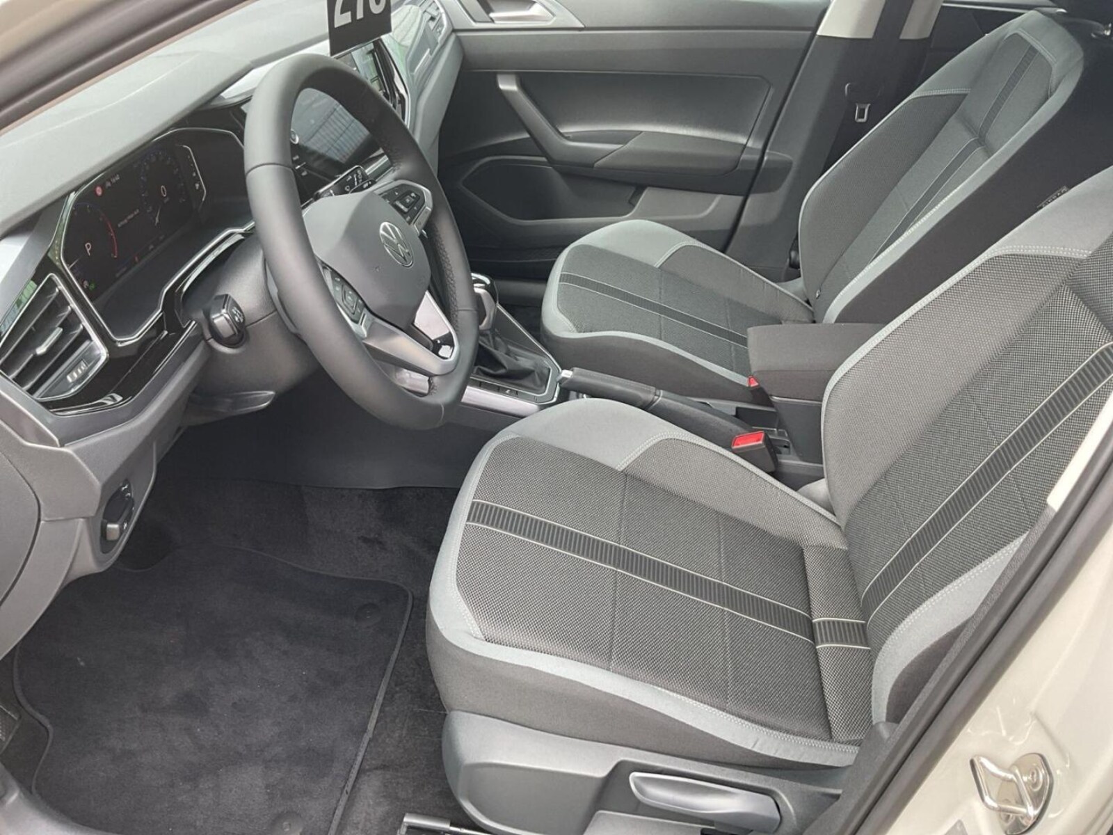Volkswagen Polo – Bild 10