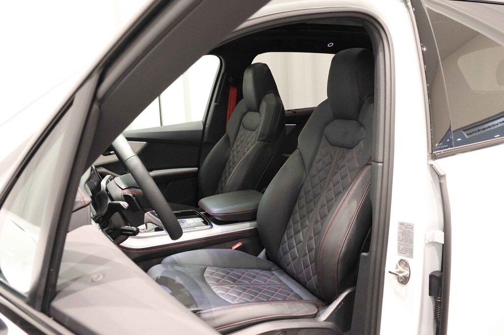 Bild som visar&nbsp;Audi SQ7 SUV&nbsp;SQ7 SUV TFSI 507 hk tiptronic - för mer information kontakta din Audi Partner