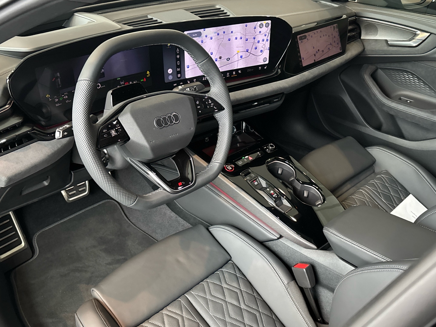 Bild über Audi A5 Limousine e-hybrid e-hybrid quattro 270 kW S tronic - für weitere Informationen kontaktieren Sie den Audi Partner