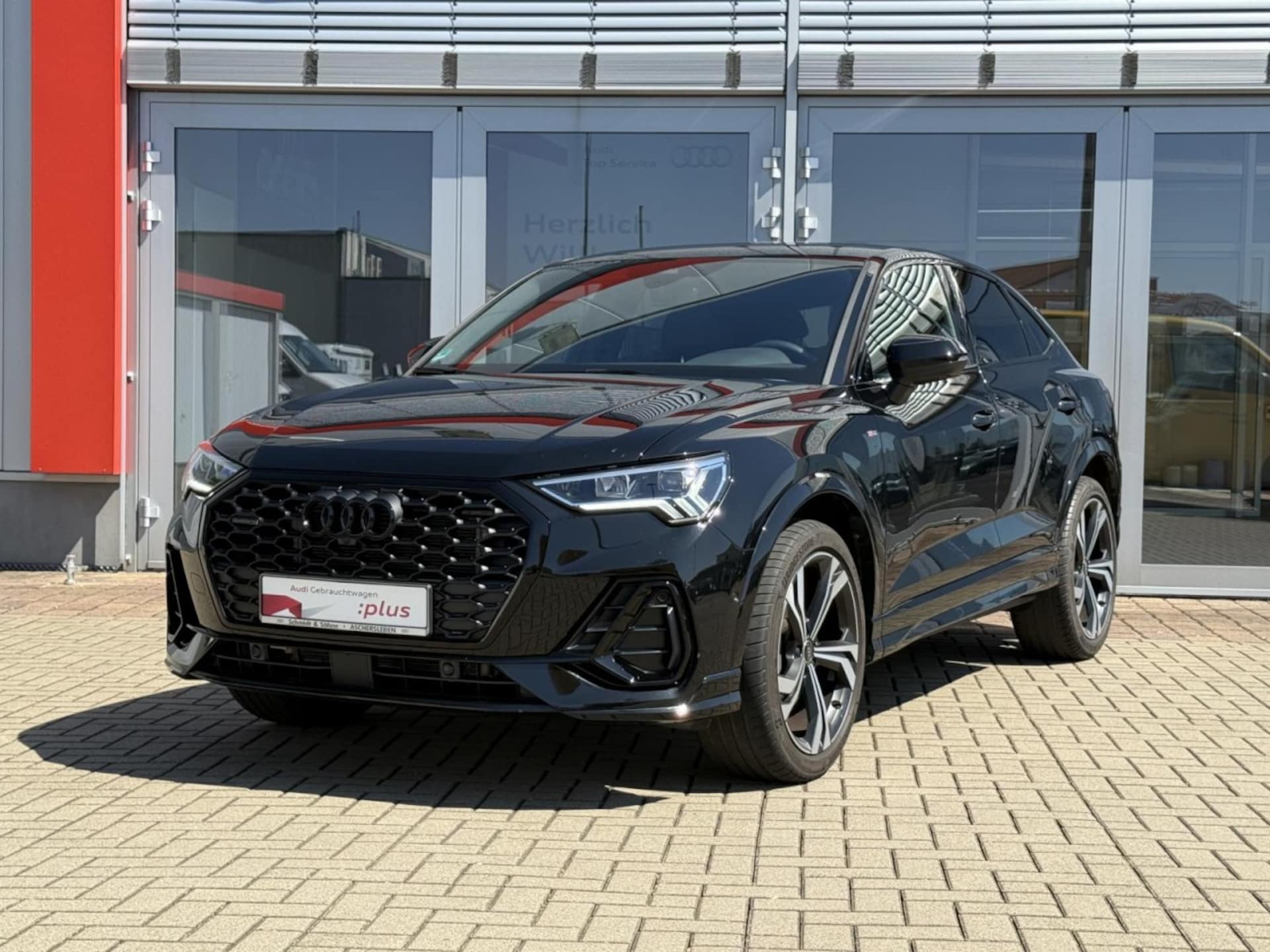 Audi Q3 Sportback S line