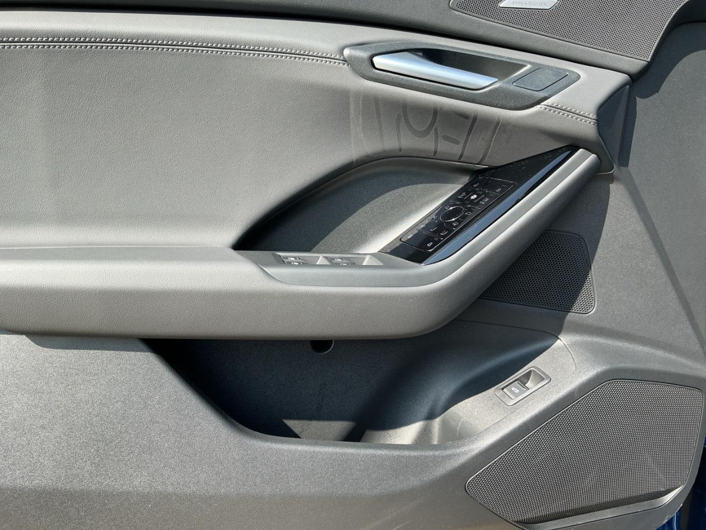 Bild über Audi SQ6 SUV e-tron e-tron quattro - für weitere Informationen kontaktieren Sie den Audi Partner