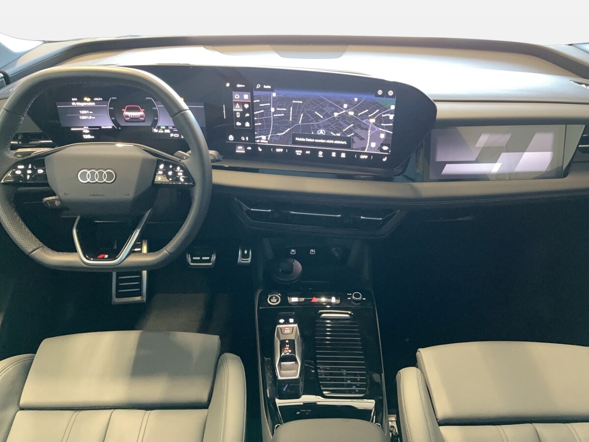 Image about Audi Q6 SUV e-tron e-tron quattro