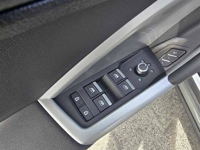 2025 Audi Q3 S Line Premium - Photo 19