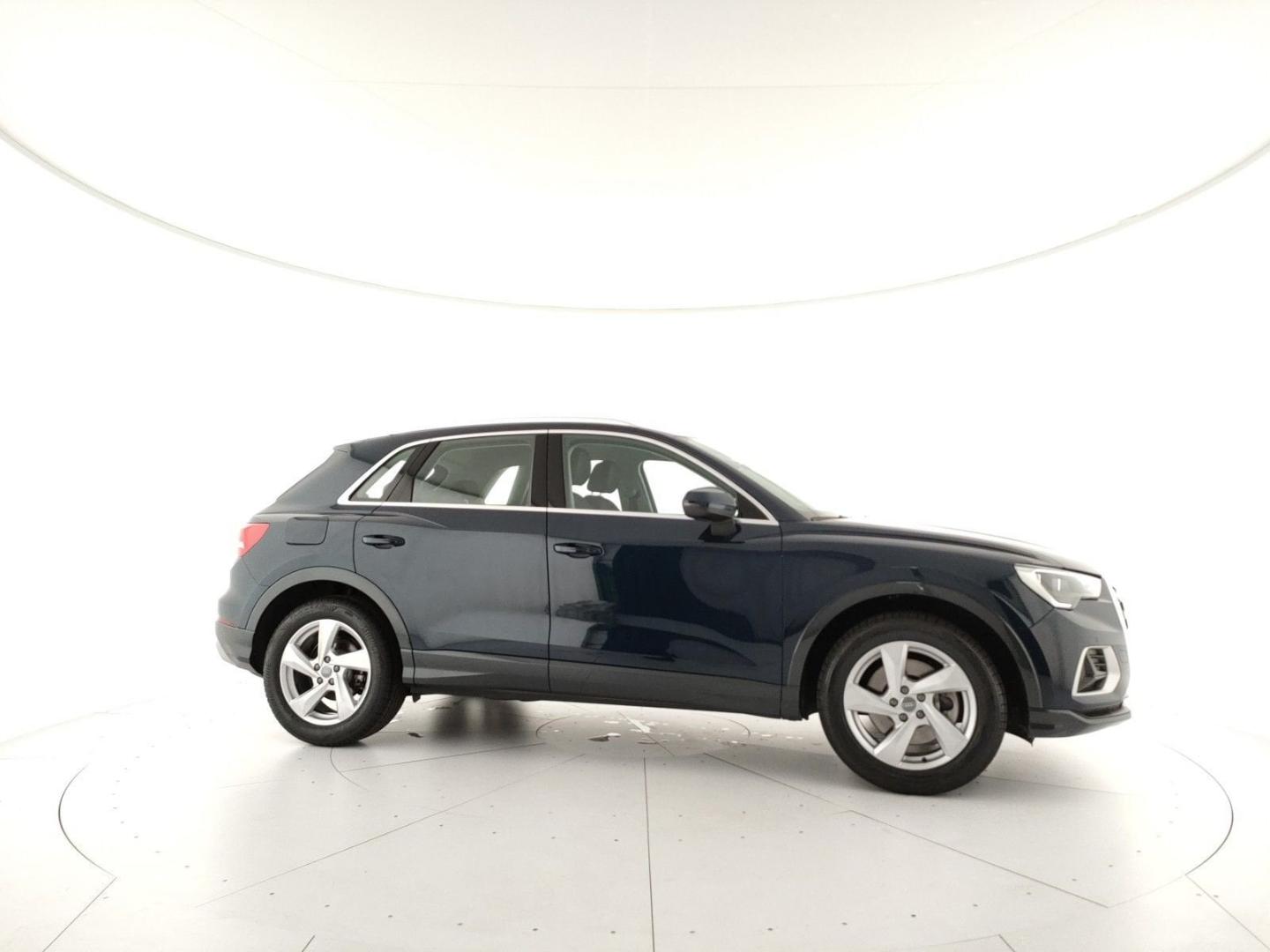 Immagine di Audi Q3 Business Advanced 40 TDI quattro 140 kW (190 PS) S tronic - Vista: for more details contact your dealer