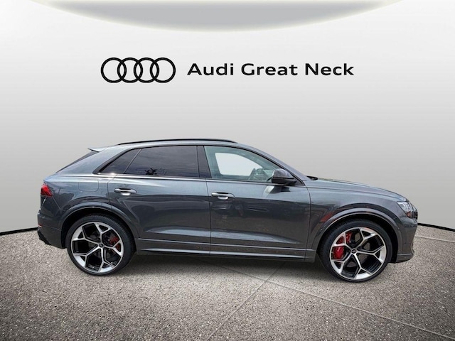 2026 Audi RS Q8 SUV performance