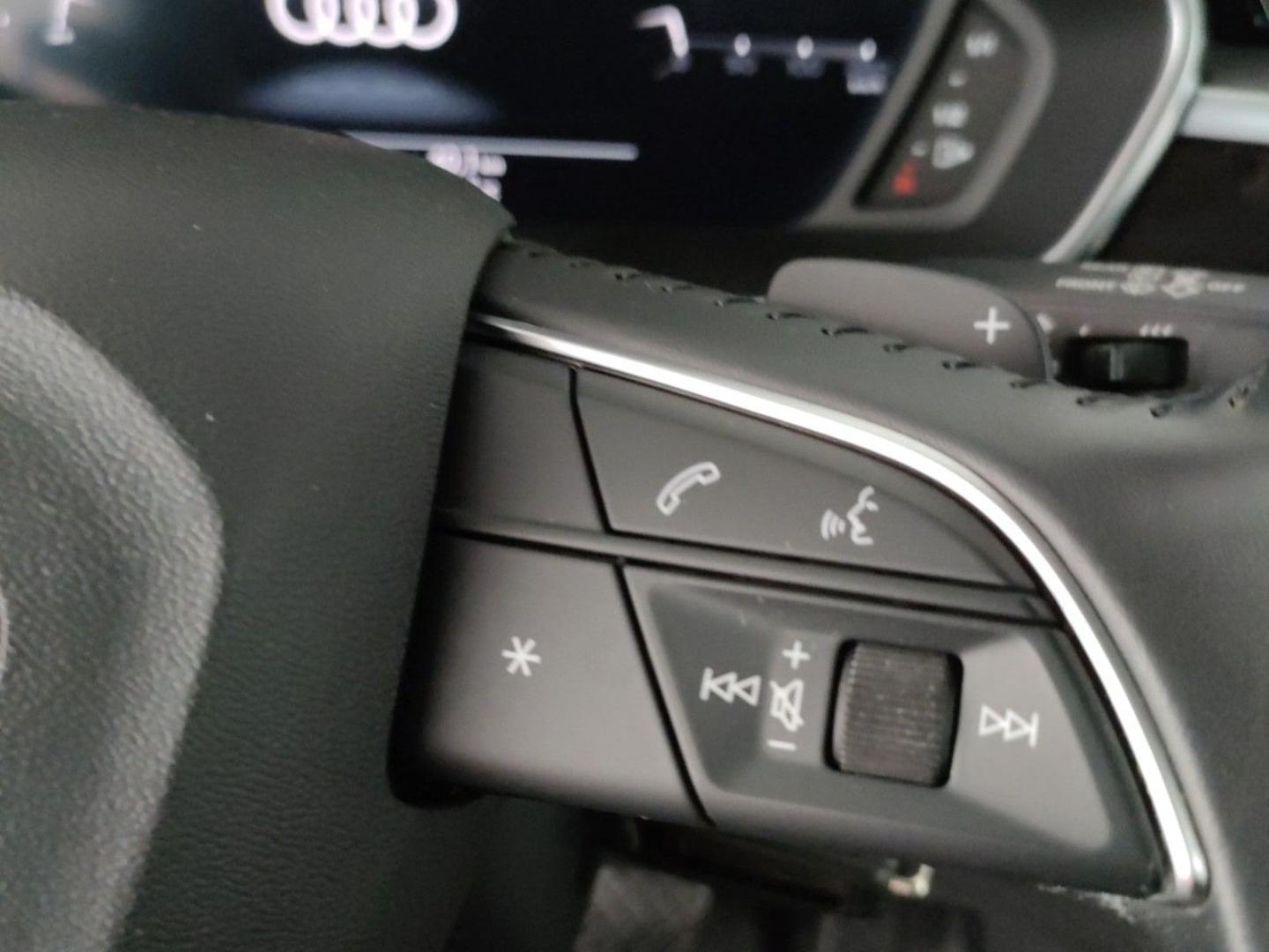 Immagine di Audi Q3 Business Advanced 40 TDI quattro 140 kW (190 PS) S tronic - Vista: for more details contact your dealer