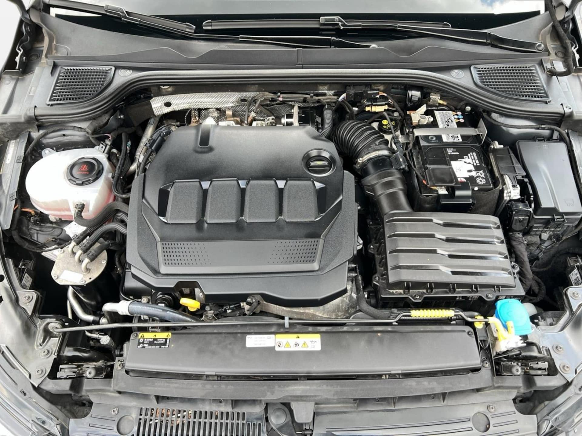 Volkswagen Golf Variant Life